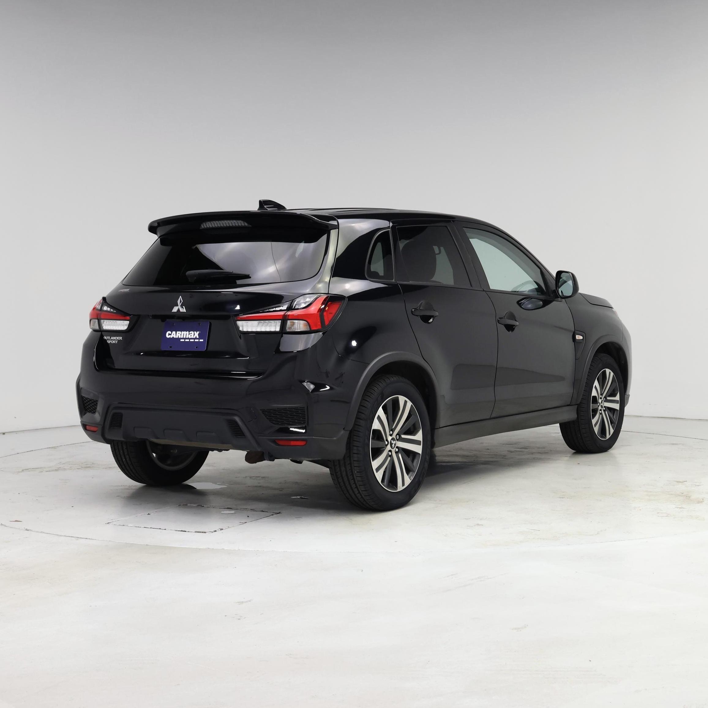 Thumbnail: 2023 Mitsubishi Outlander Sport - 8