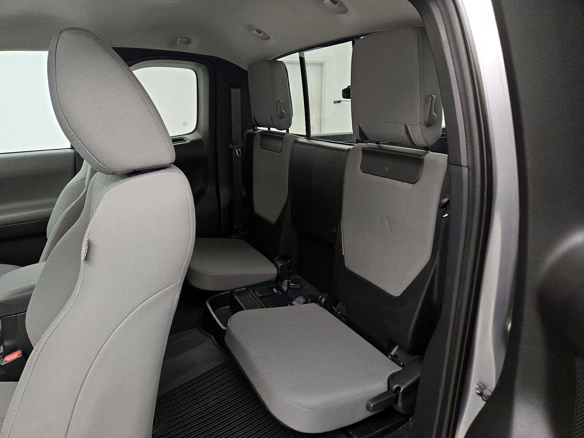 Thumbnail: 2019 Toyota Tacoma - 19