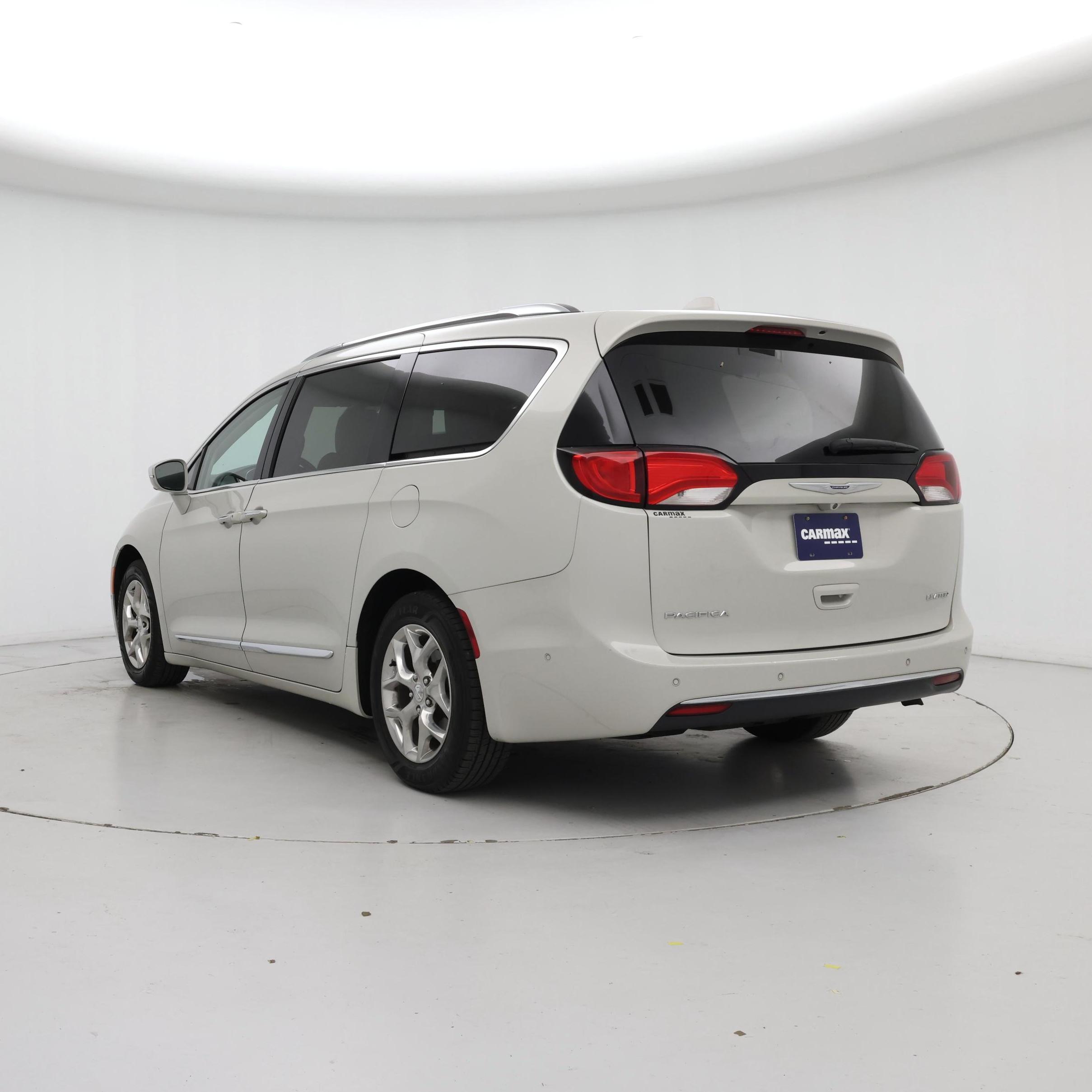 Thumbnail: 2020 Chrysler Pacifica - 2