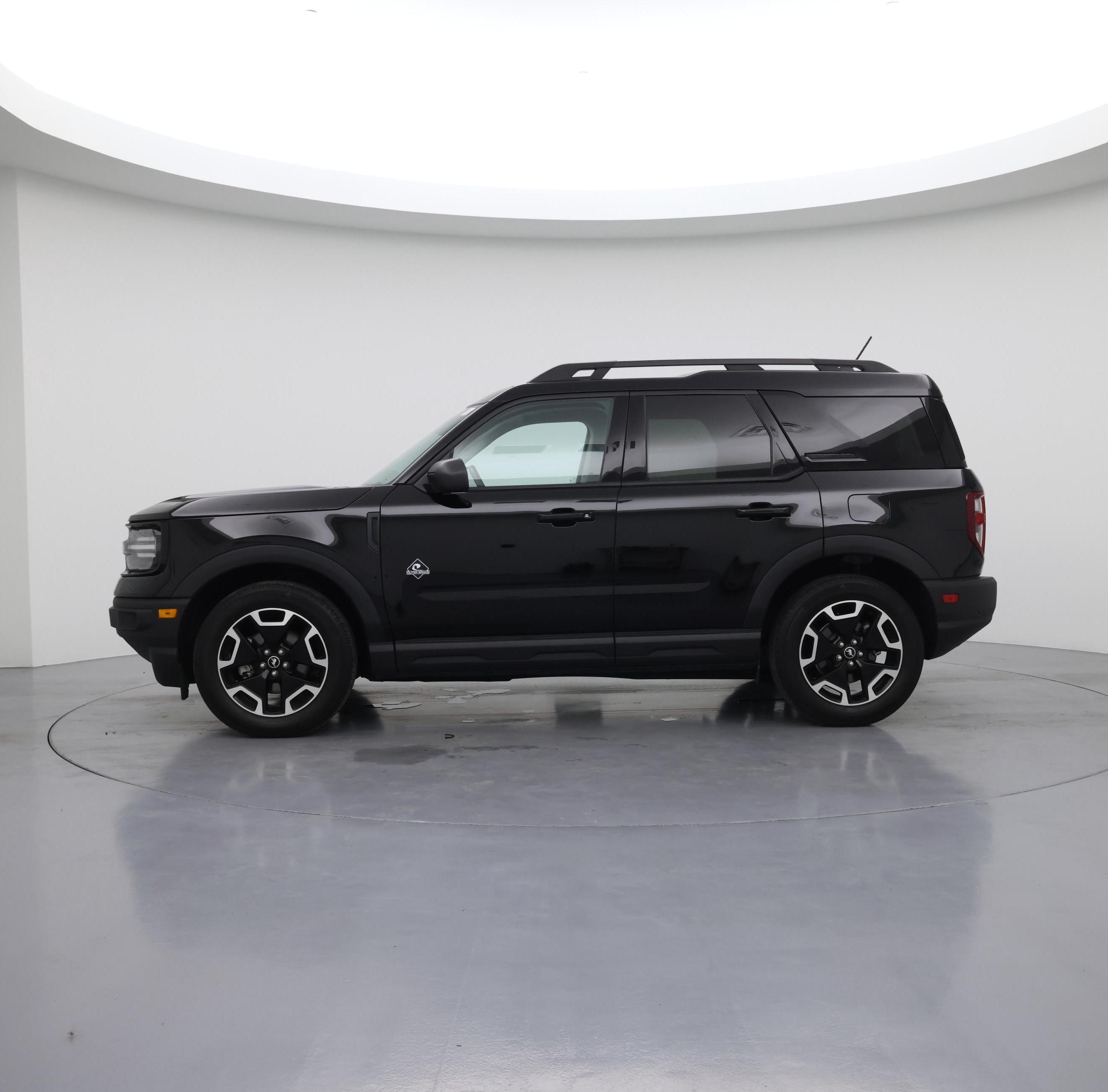 Thumbnail: 2023 Ford Bronco Sport - 3