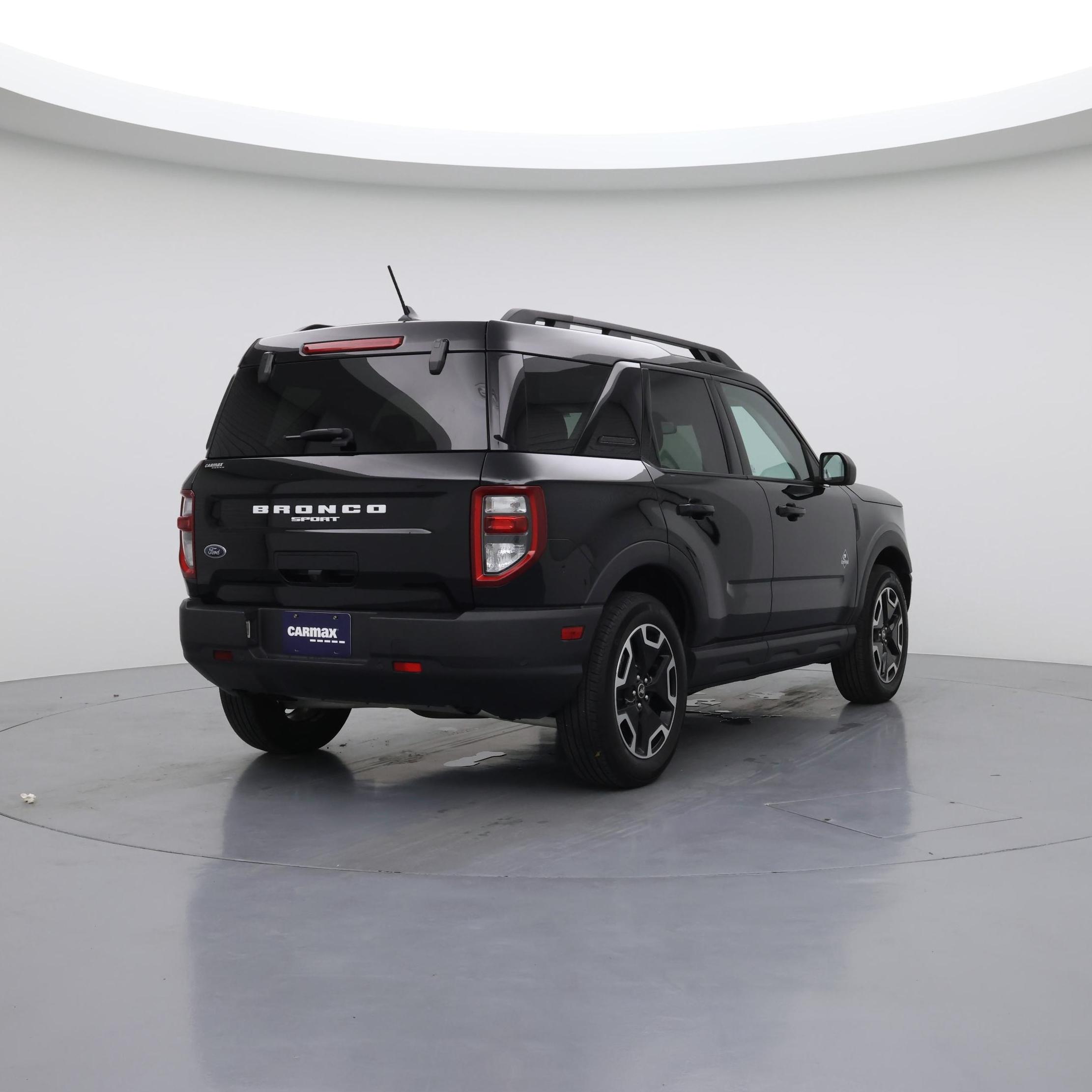 Thumbnail: 2023 Ford Bronco Sport - 8
