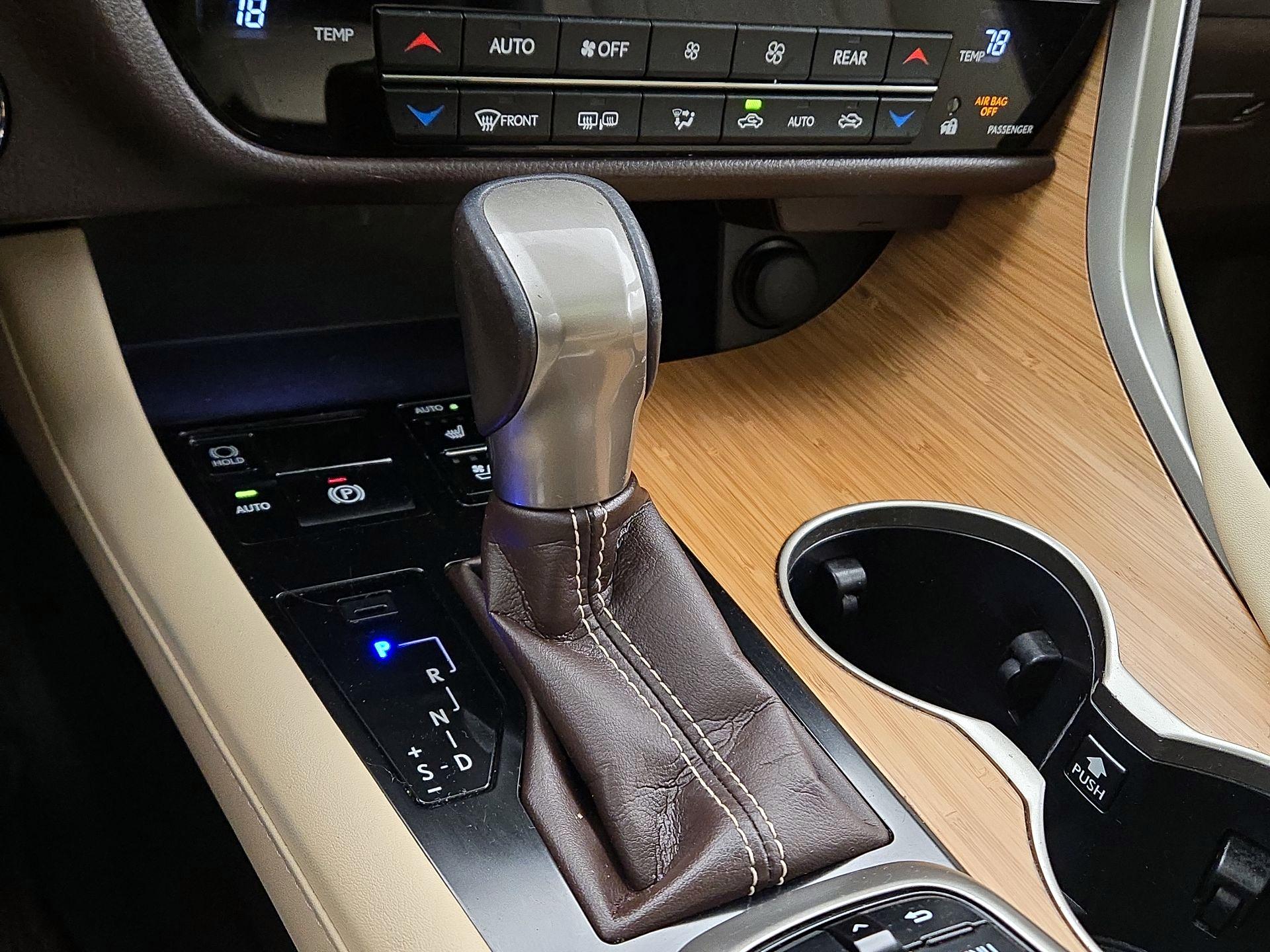 Thumbnail: 2019 Lexus RX - 18