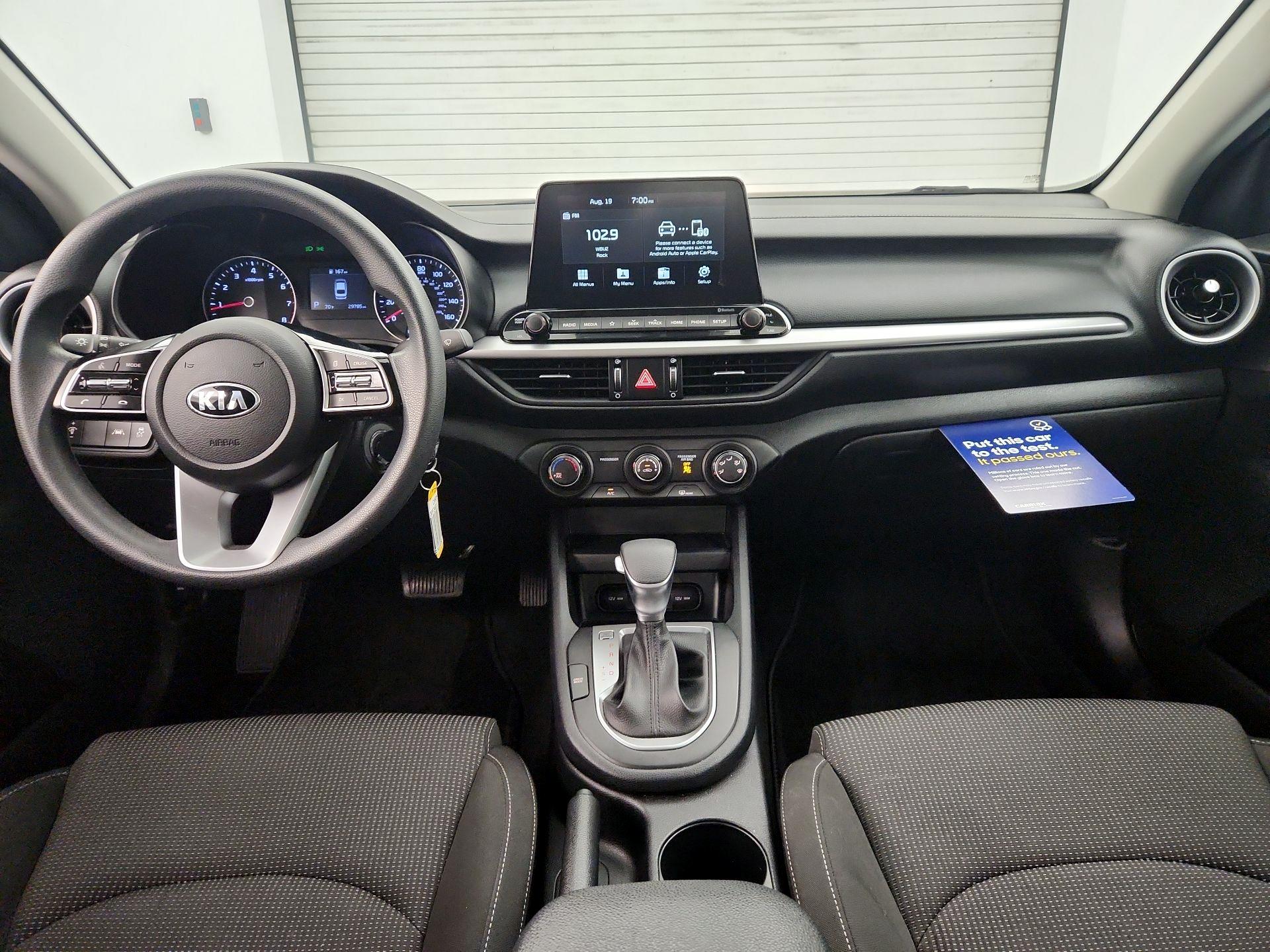 Thumbnail: 2020 Kia Forte - 9