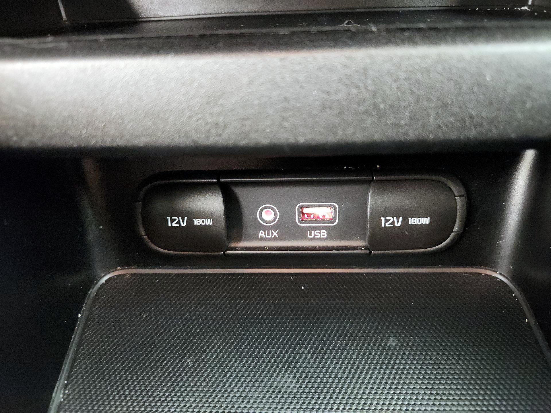 Thumbnail: 2020 Kia Forte - 18