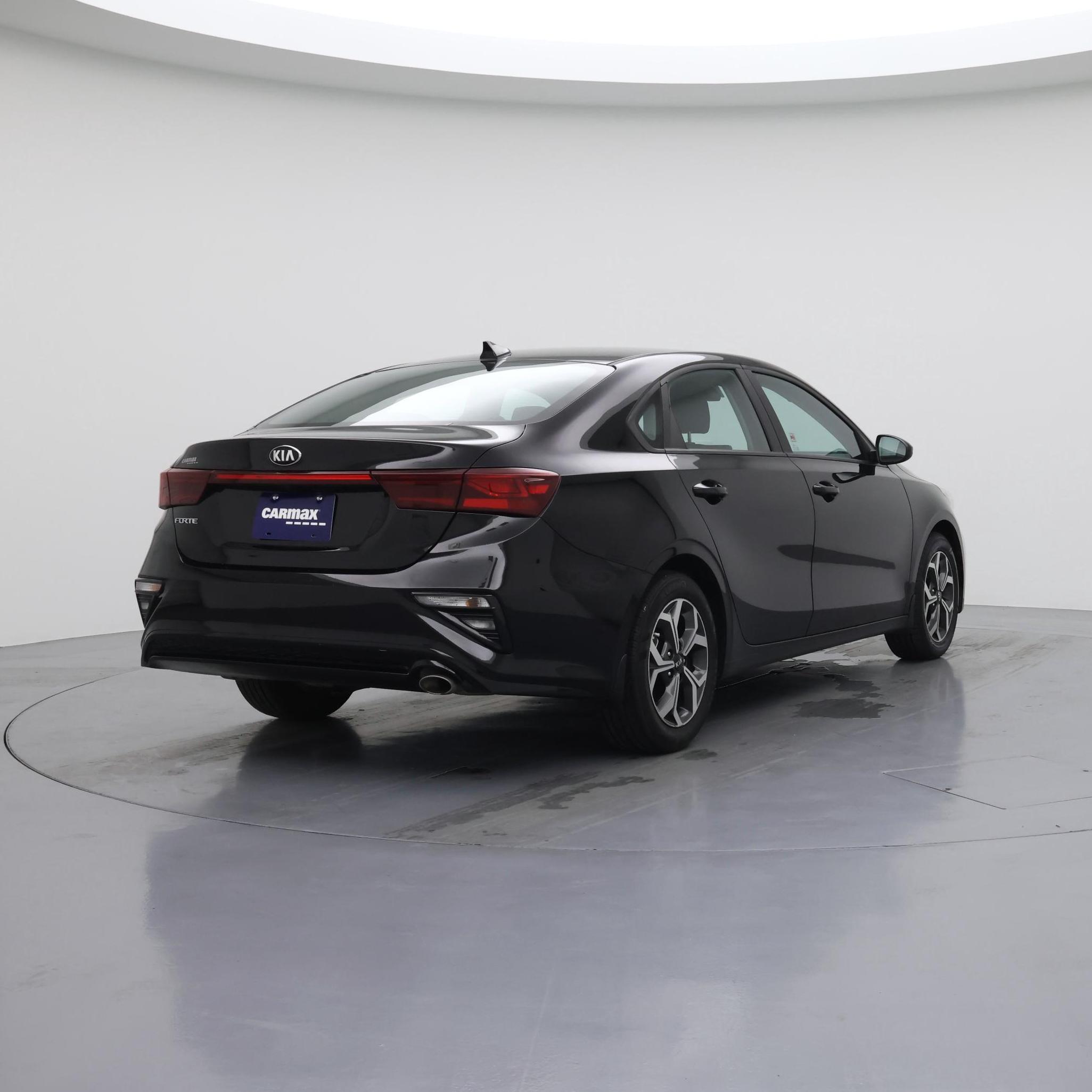 Thumbnail: 2020 Kia Forte - 8