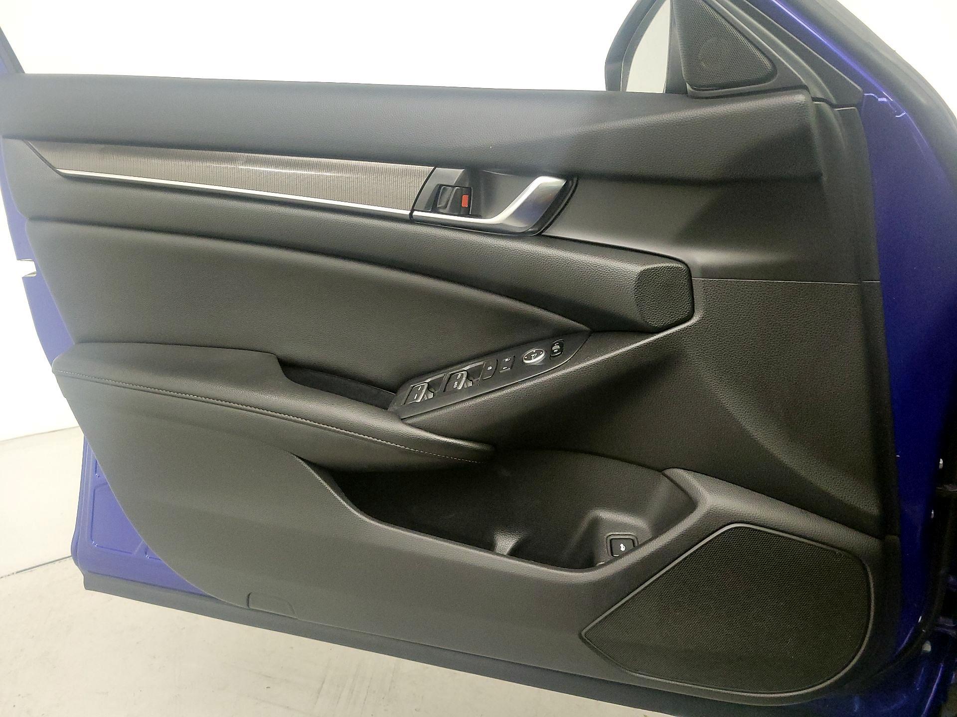 Thumbnail: 2020 Honda Accord - 12