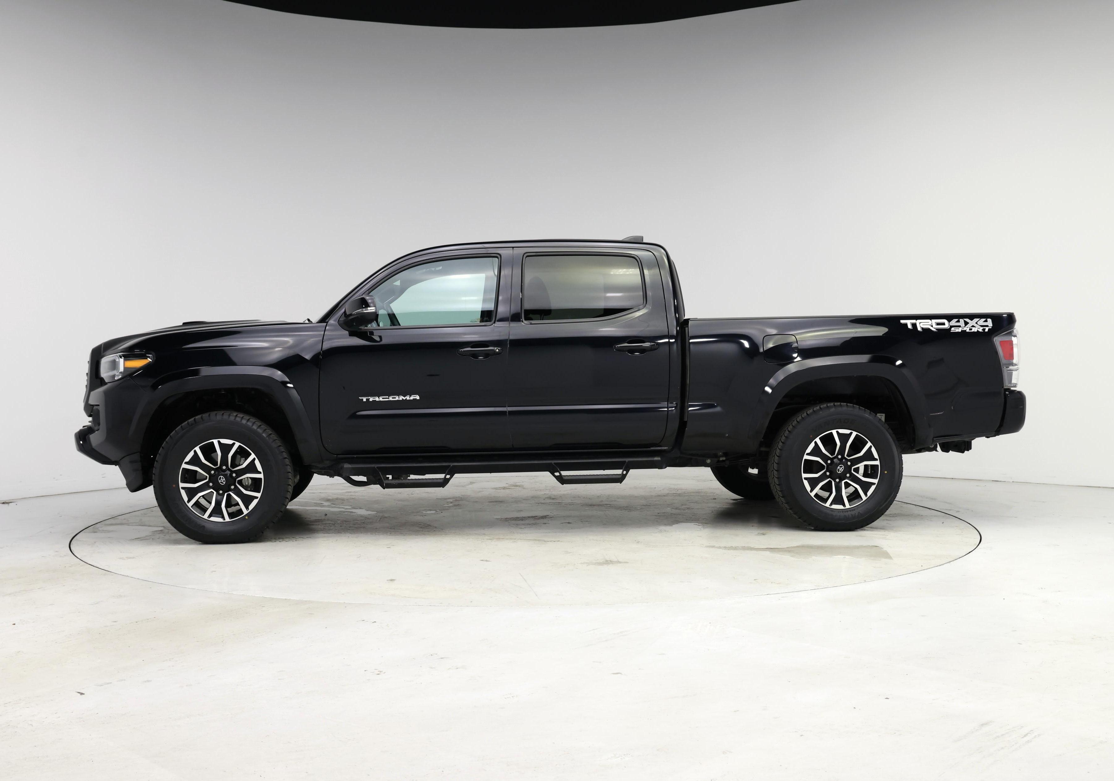 Thumbnail: 2021 Toyota Tacoma - 3