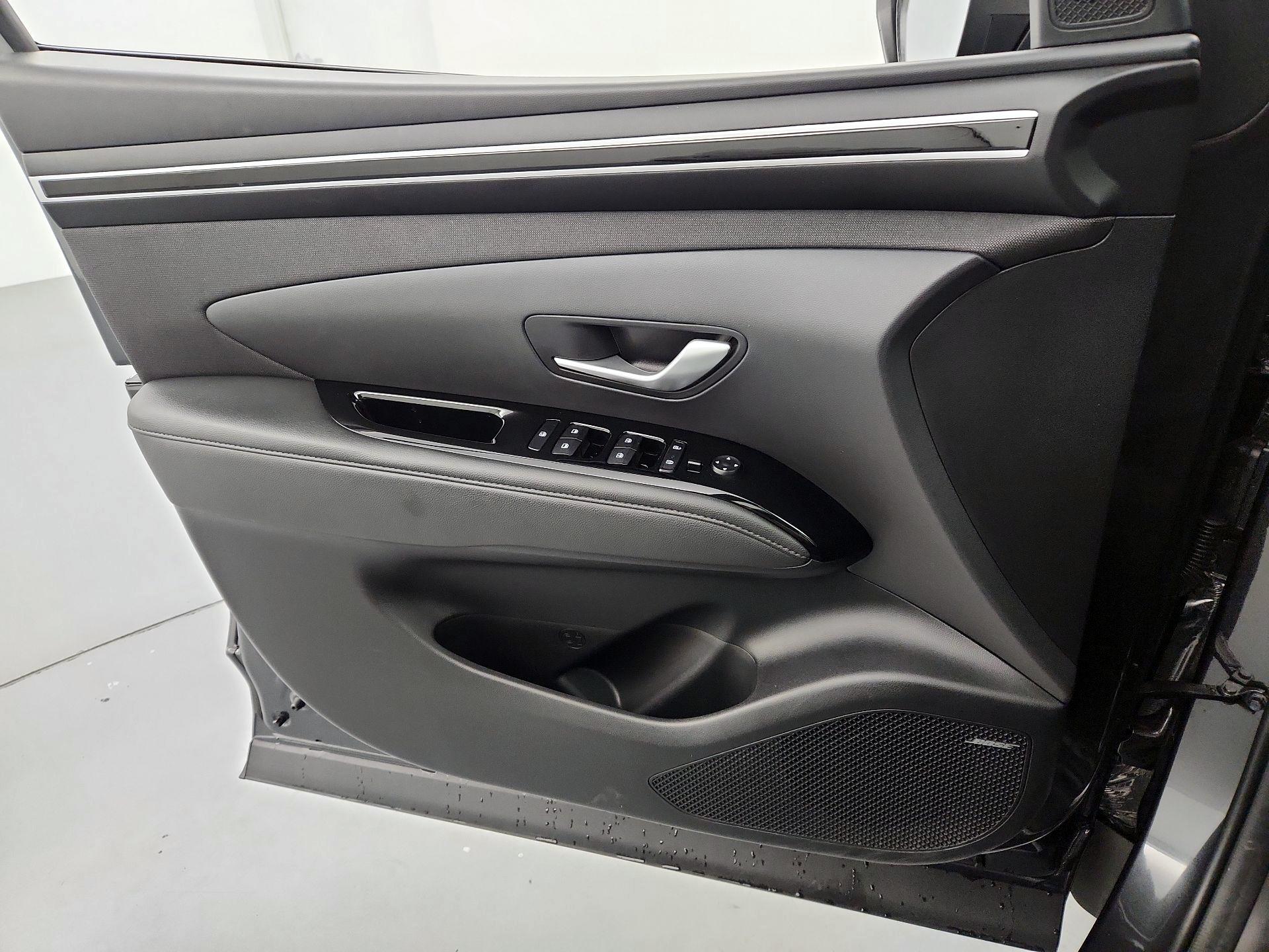 Thumbnail: 2022 Hyundai Tucson - 12