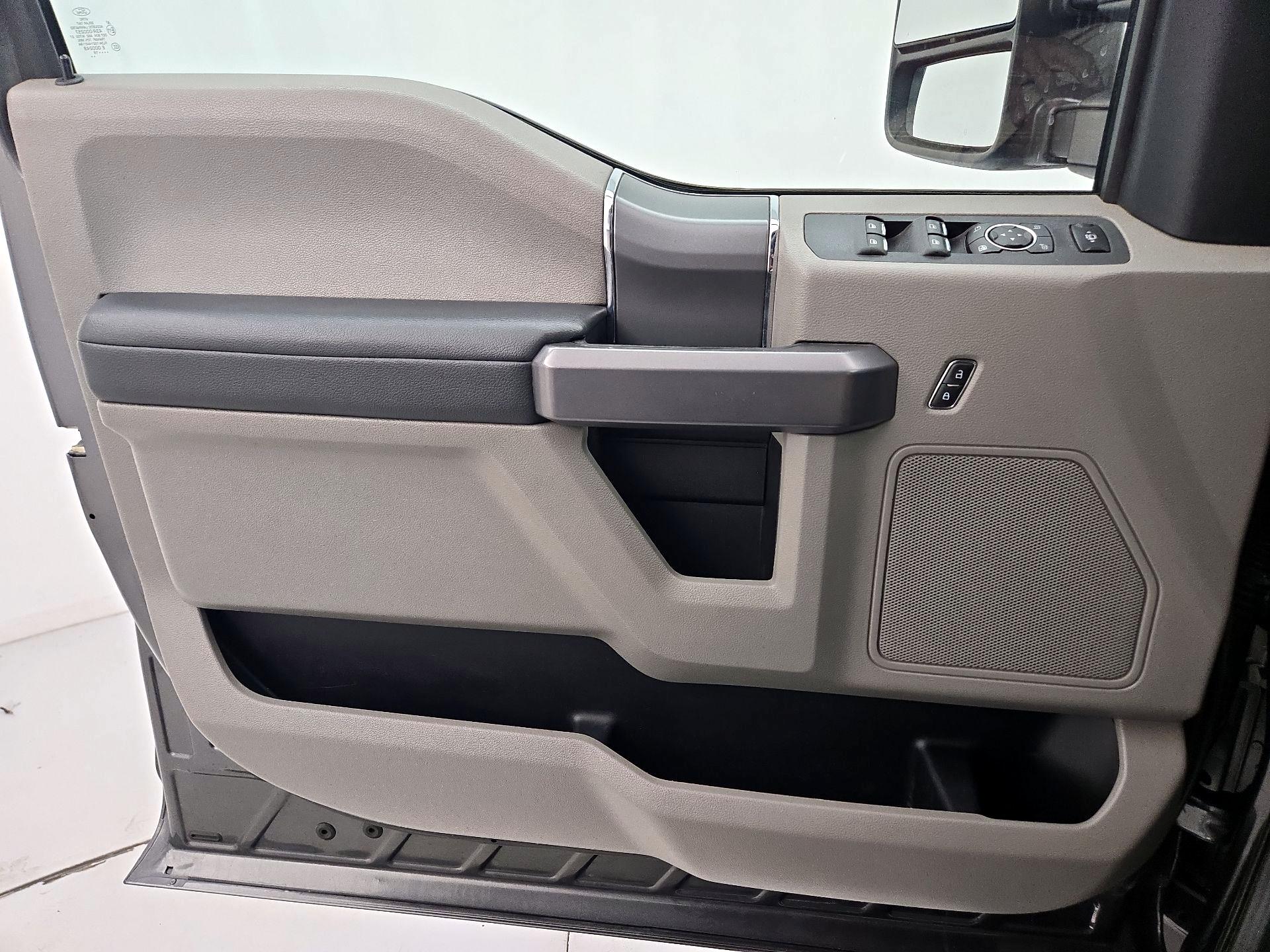 Thumbnail: 2019 Ford F-250 - 12