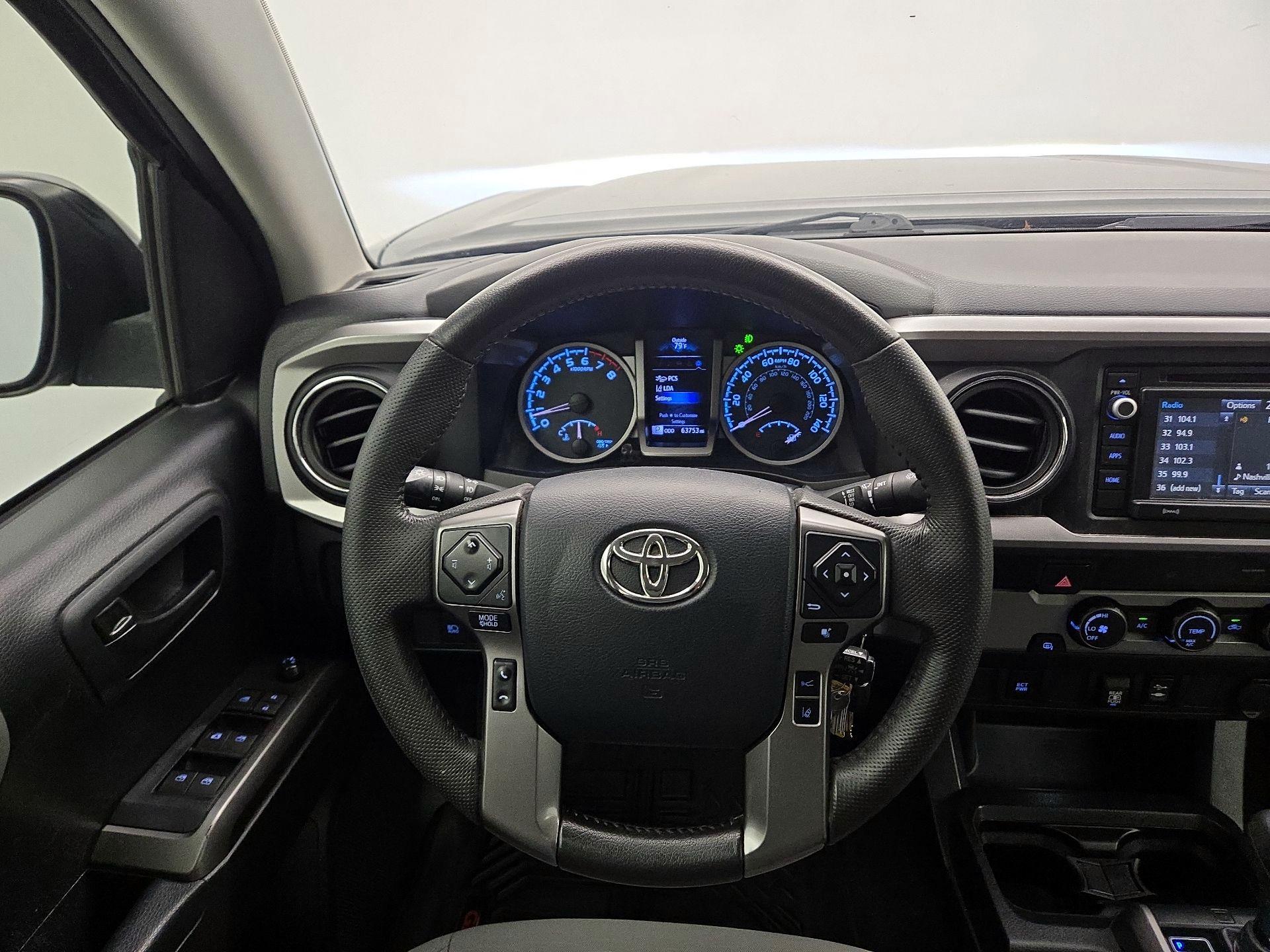 Thumbnail: 2019 Toyota Tacoma - 10