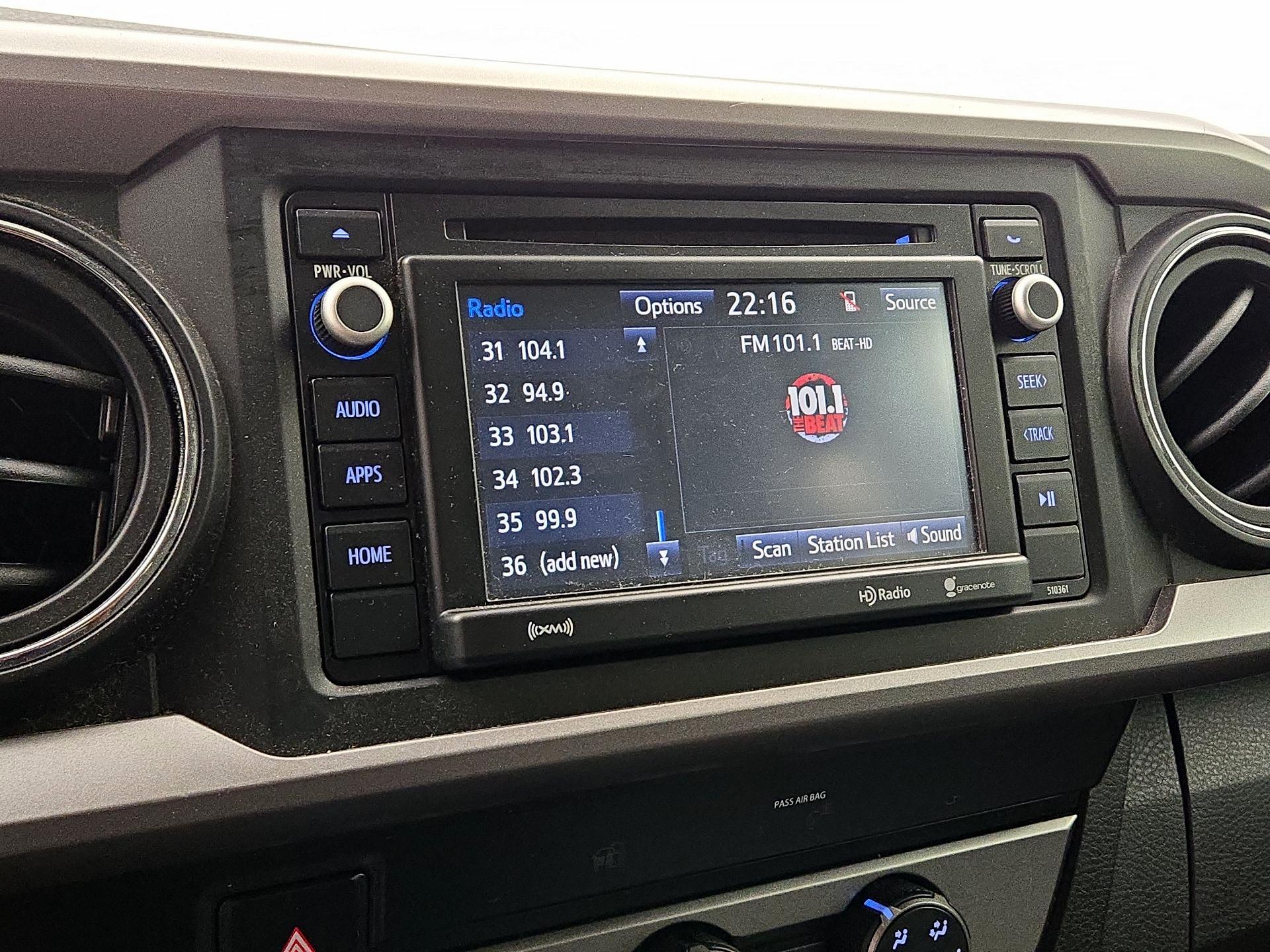 Thumbnail: 2019 Toyota Tacoma - 15