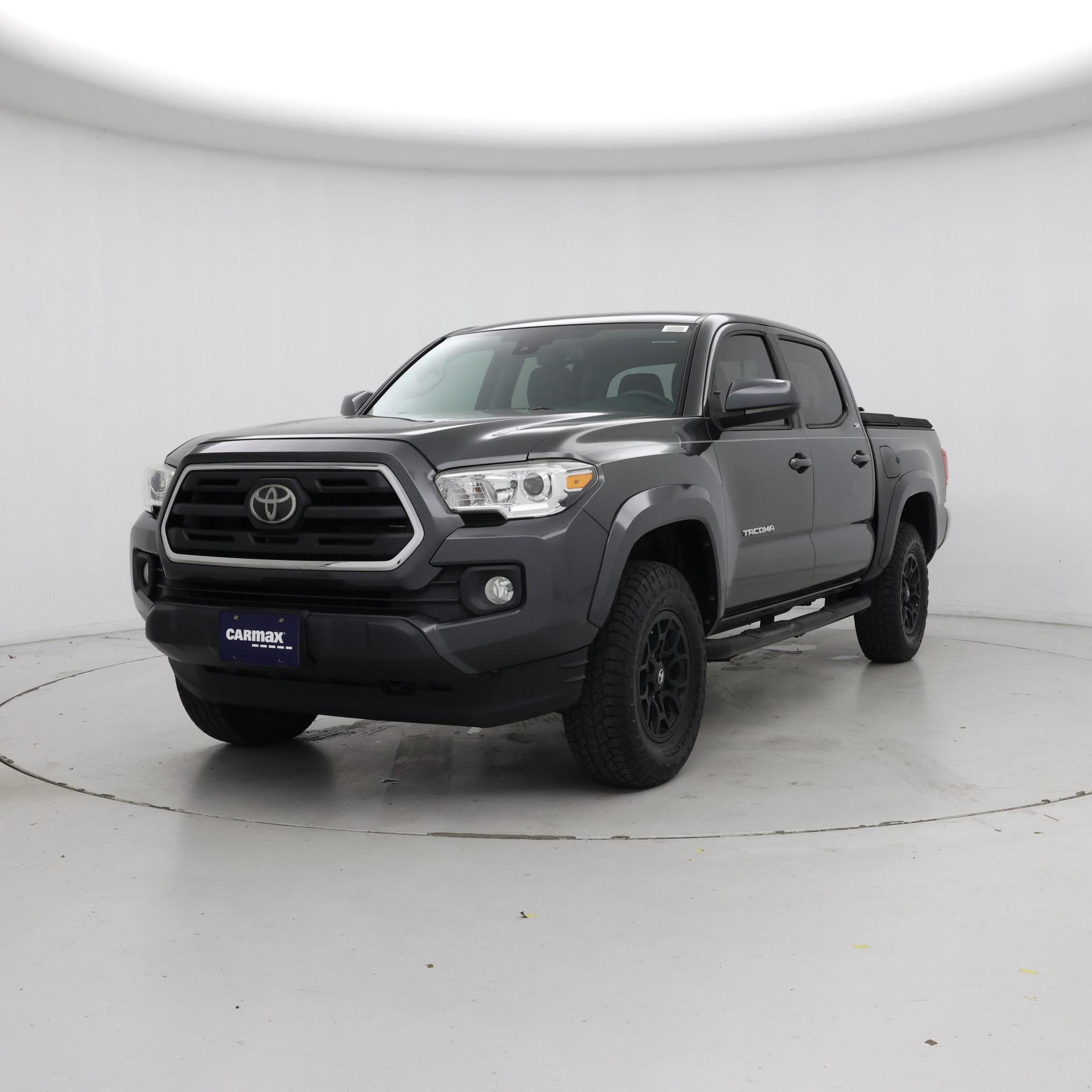Thumbnail: 2019 Toyota Tacoma - 4