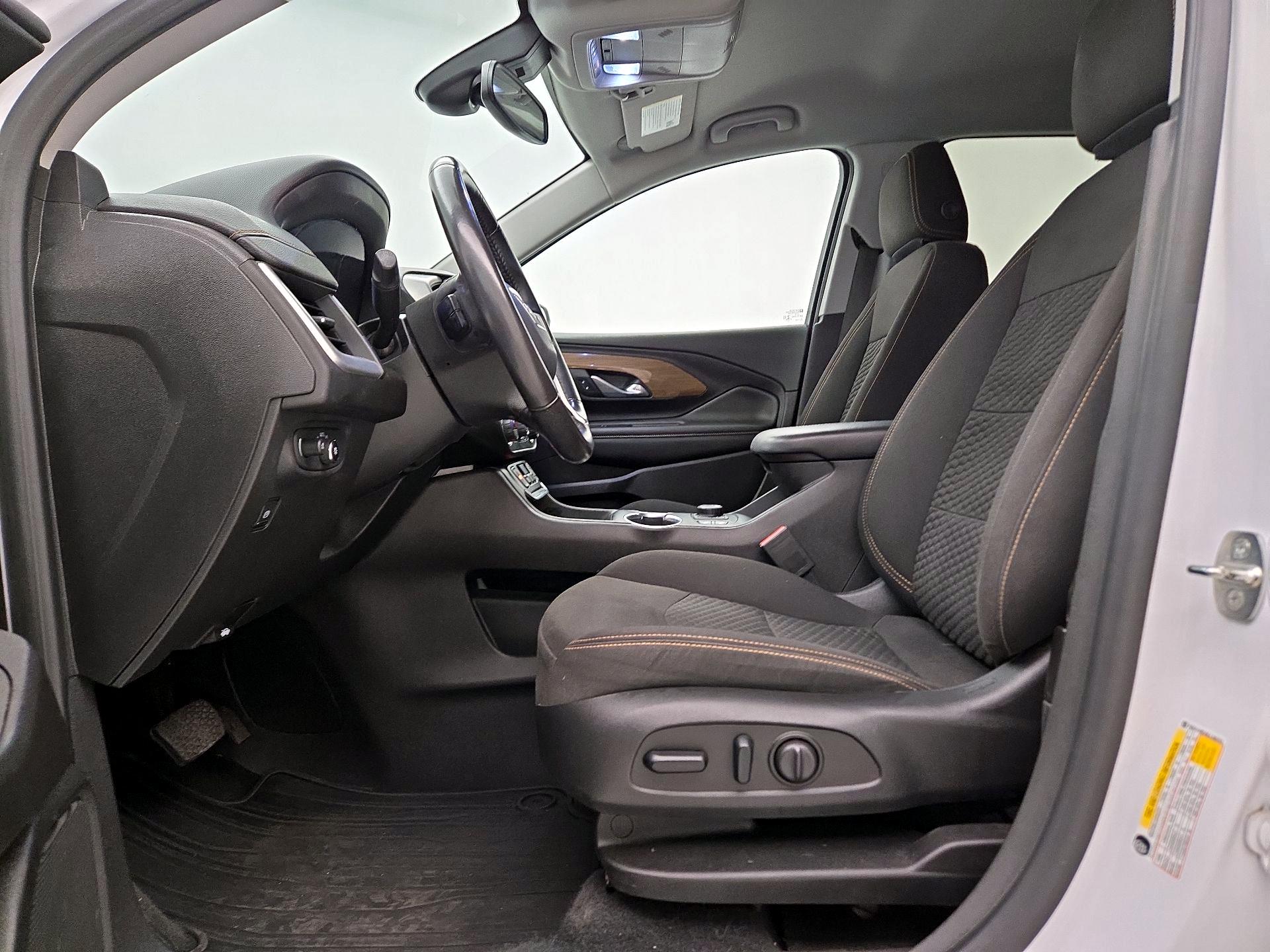 Thumbnail: 2020 GMC Terrain - 11