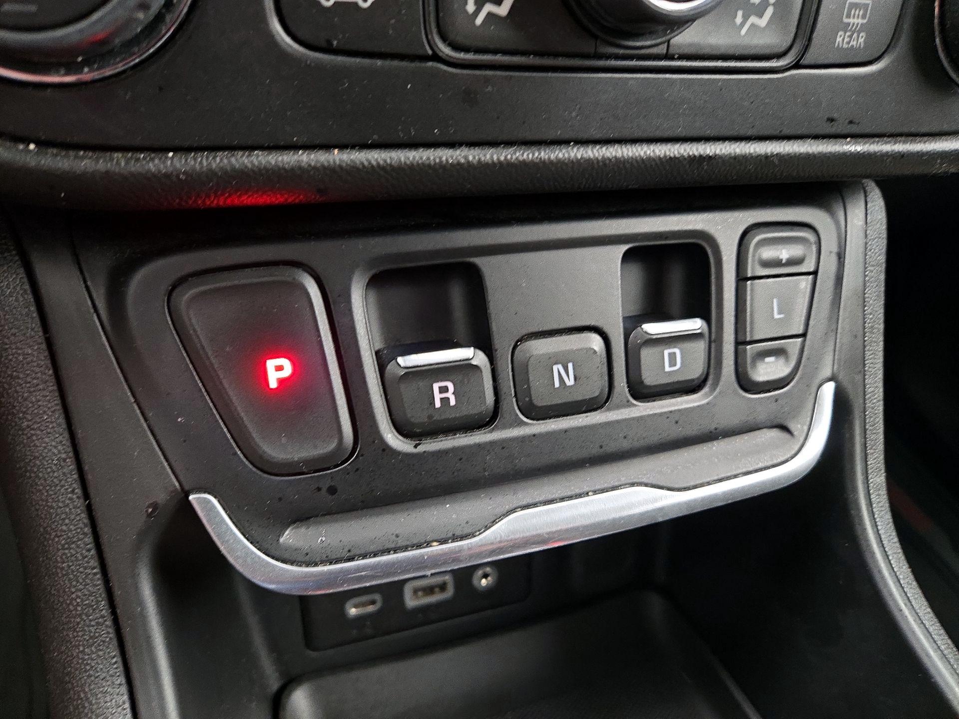 Thumbnail: 2020 GMC Terrain - 18