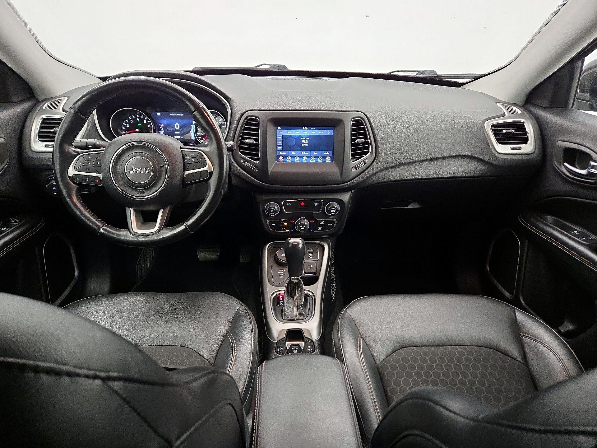 Thumbnail: 2018 Jeep Compass - 9