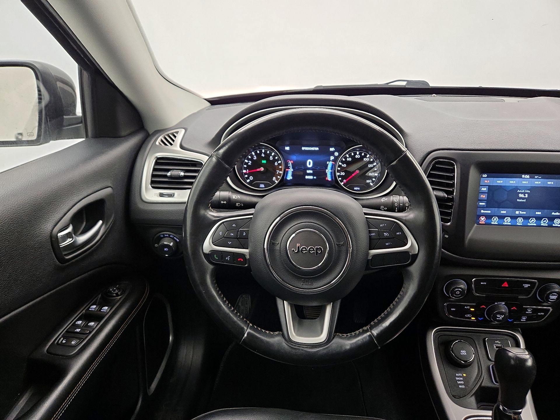 Thumbnail: 2018 Jeep Compass - 10