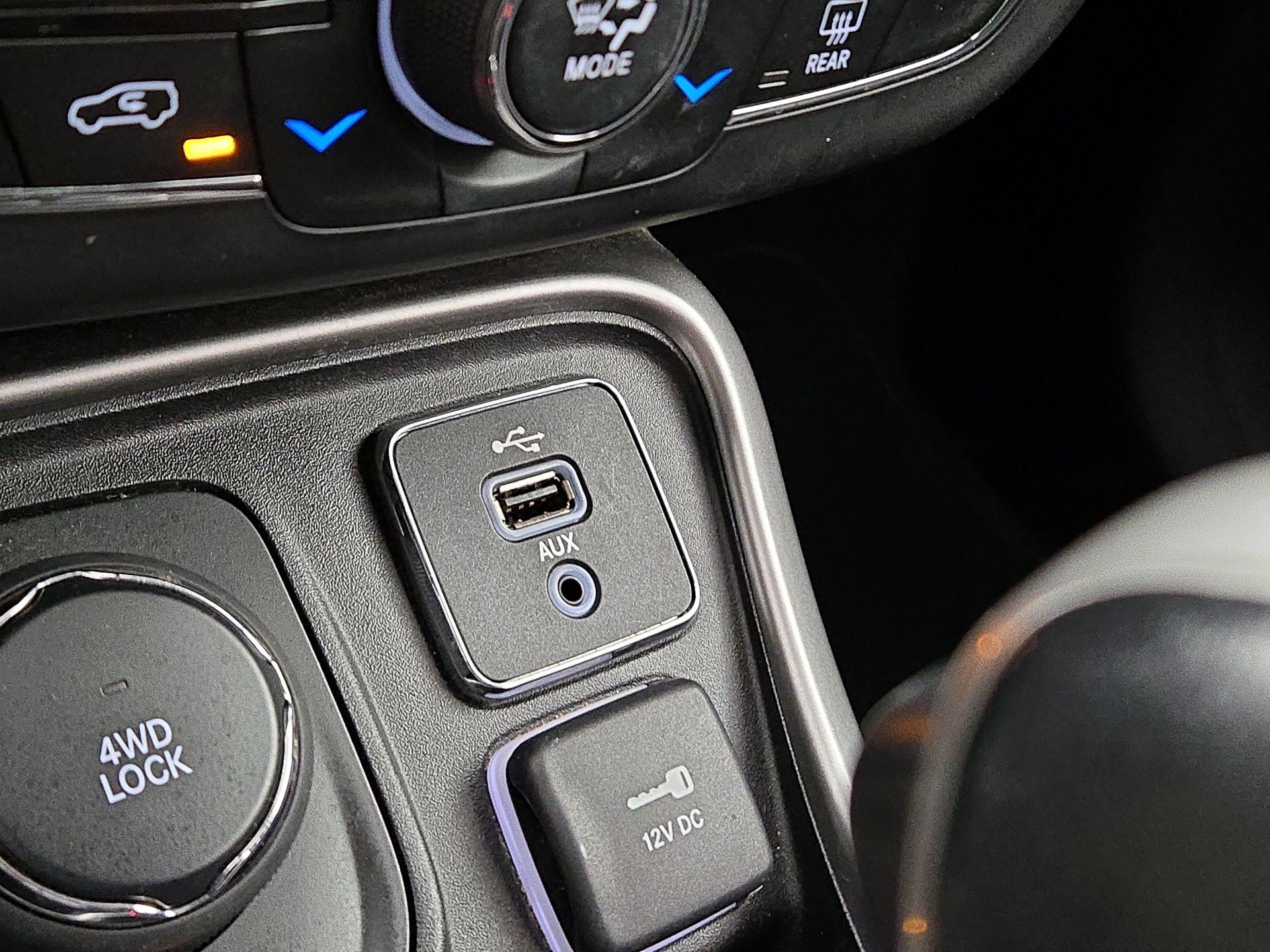 Thumbnail: 2018 Jeep Compass - 18