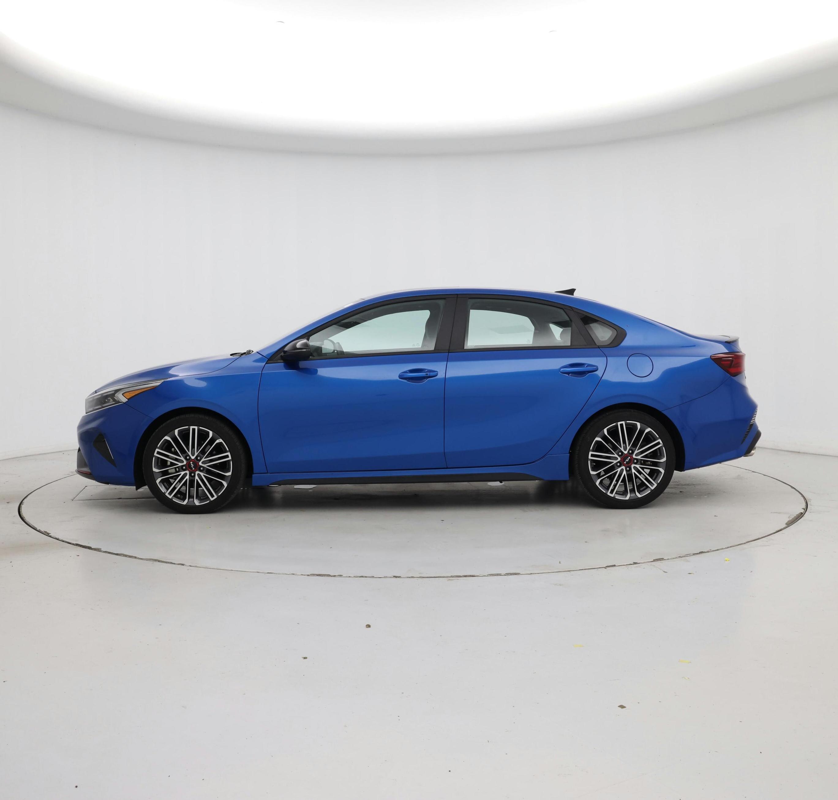 Thumbnail: 2023 Kia Forte - 3