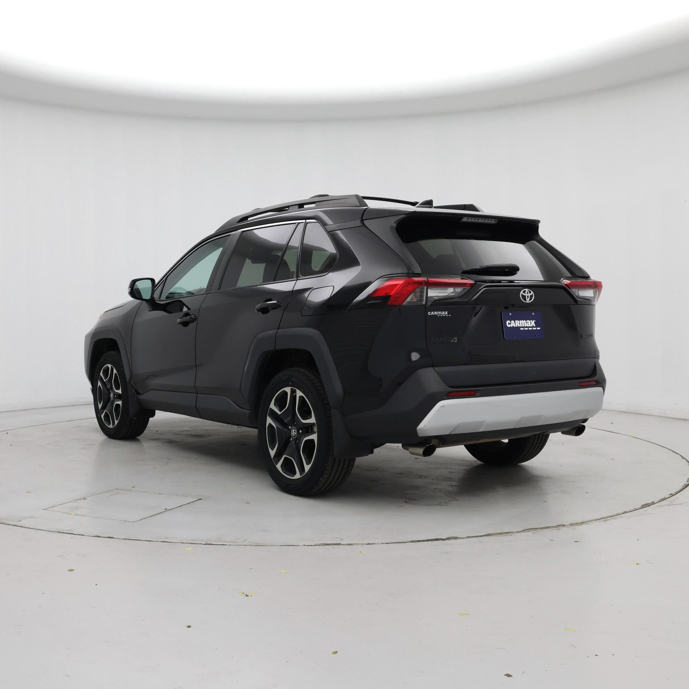 Thumbnail: 2019 Toyota RAV4 - 2