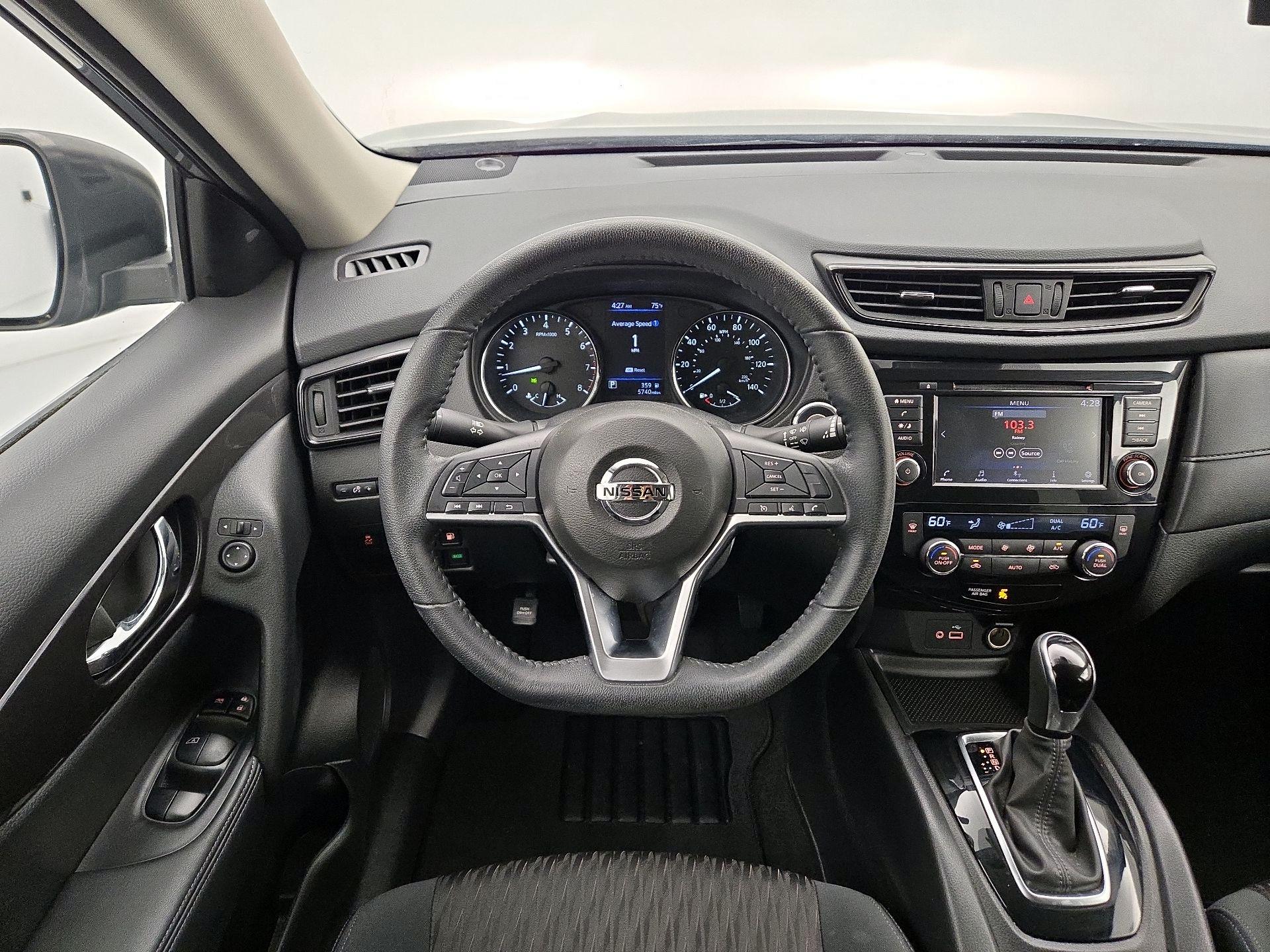 Thumbnail: 2020 Nissan Rogue - 10