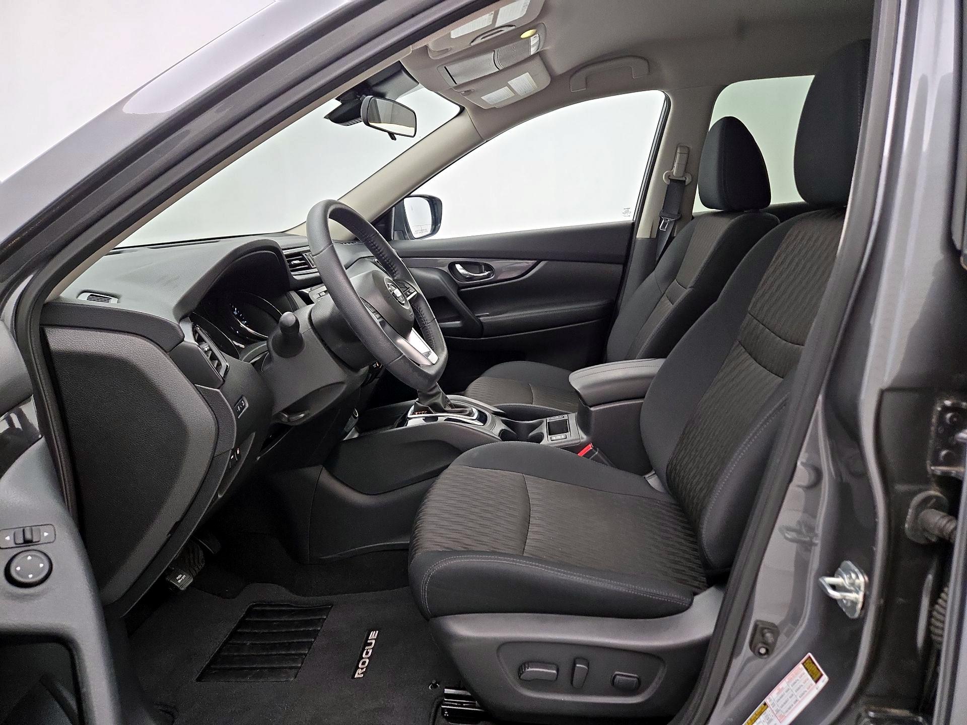 Thumbnail: 2020 Nissan Rogue - 11