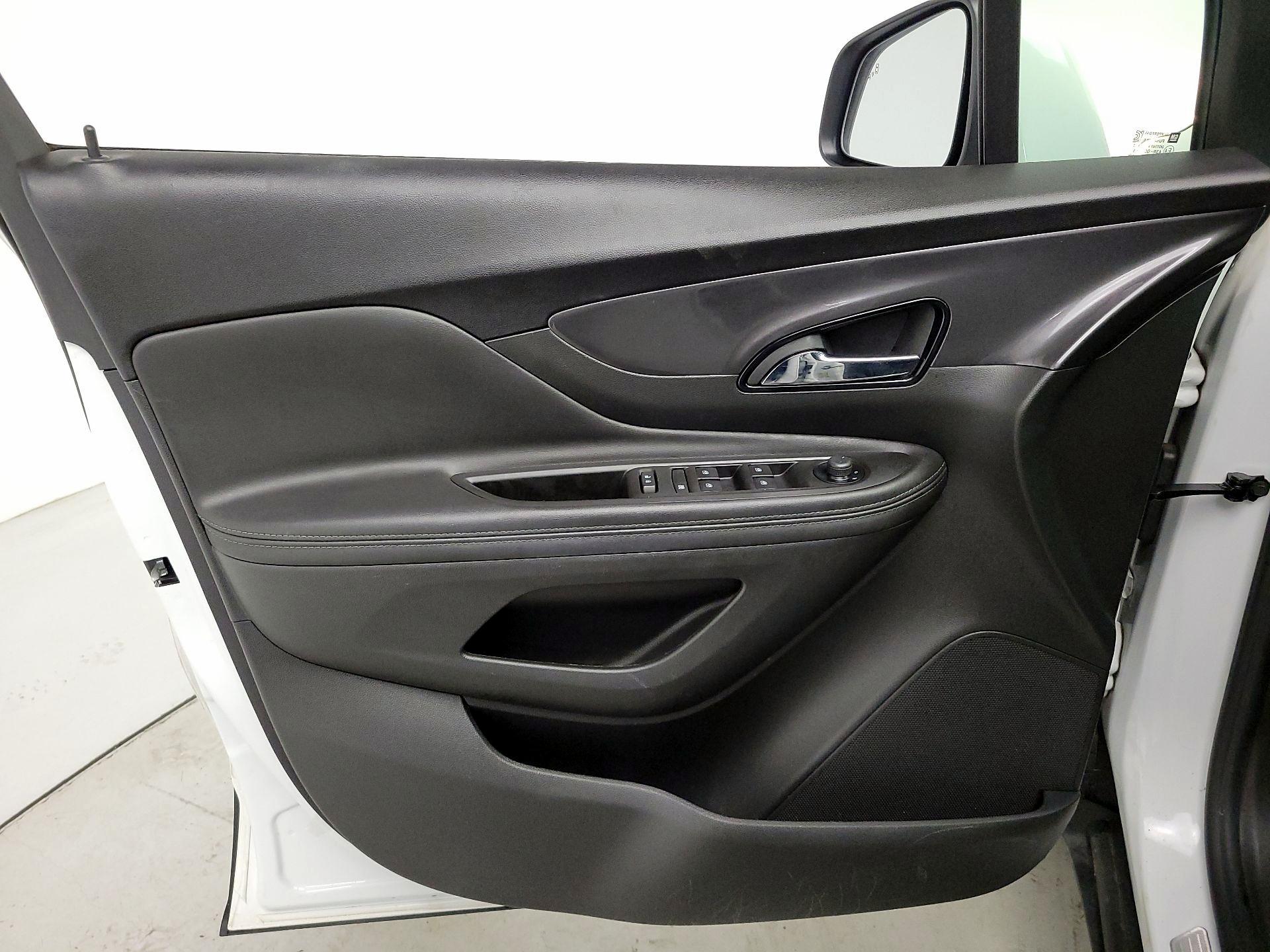 Thumbnail: 2022 Buick Encore - 12