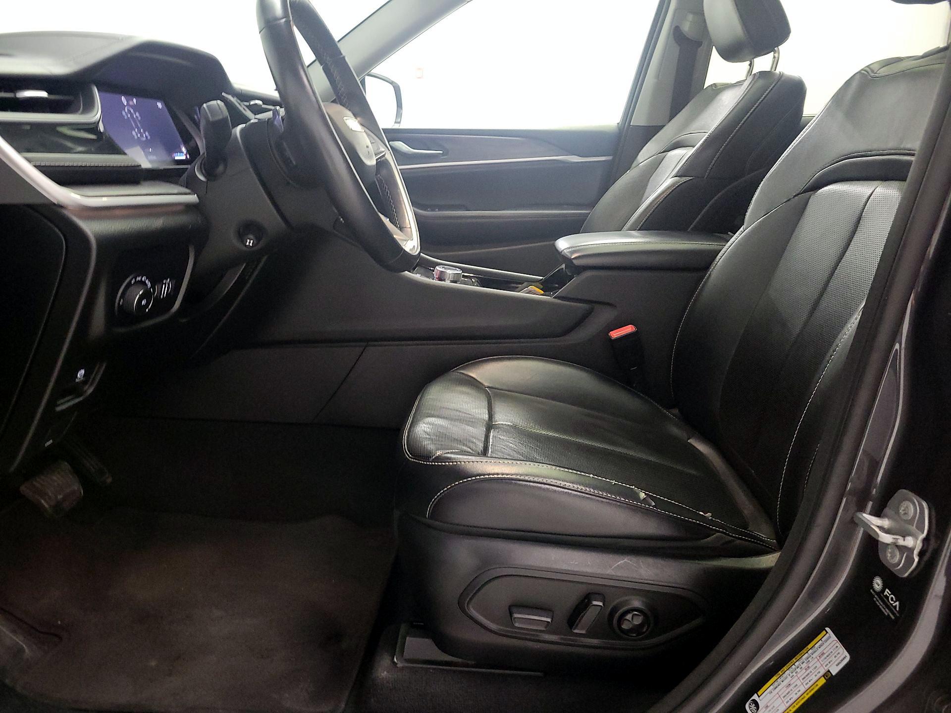 Thumbnail: 2022 Jeep Grand Cherokee L - 11
