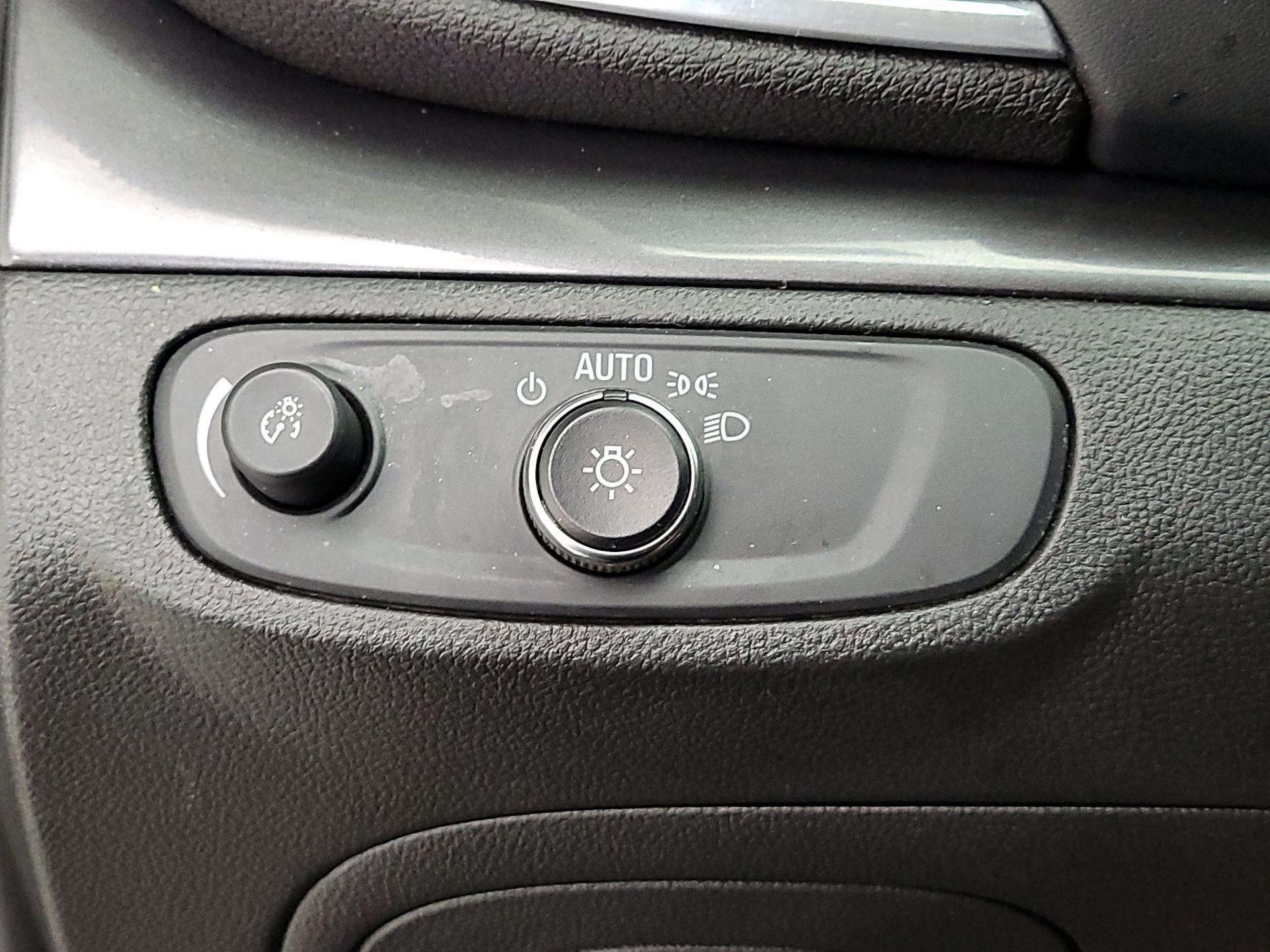 Thumbnail: 2020 Buick Encore - 13