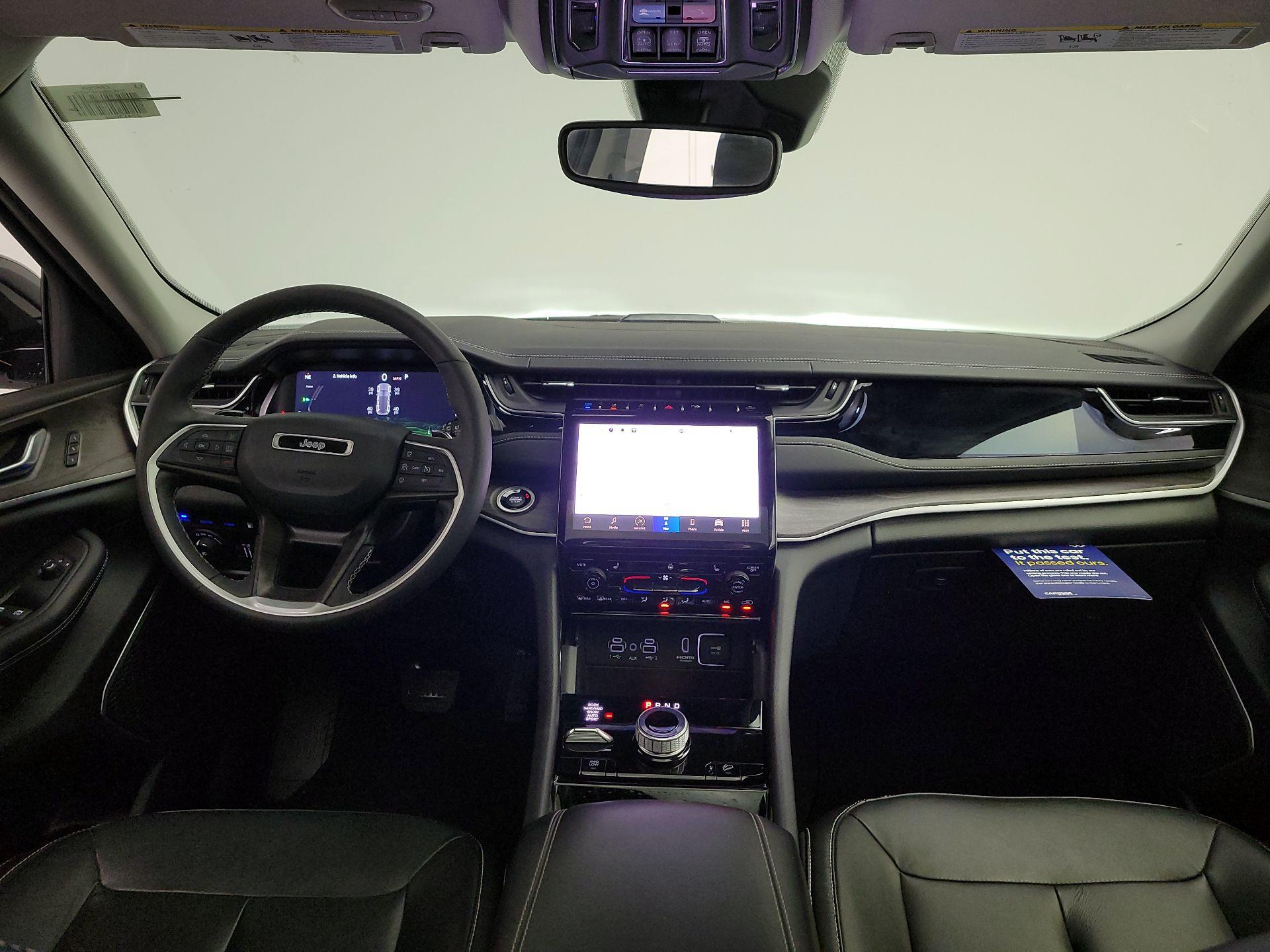 Thumbnail: 2022 Jeep Grand Cherokee - 9
