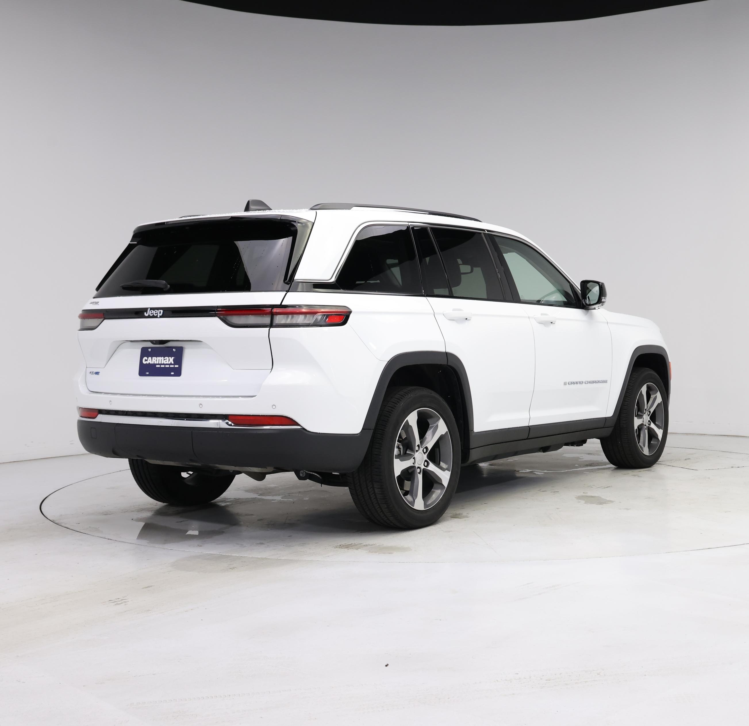 Thumbnail: 2022 Jeep Grand Cherokee - 8