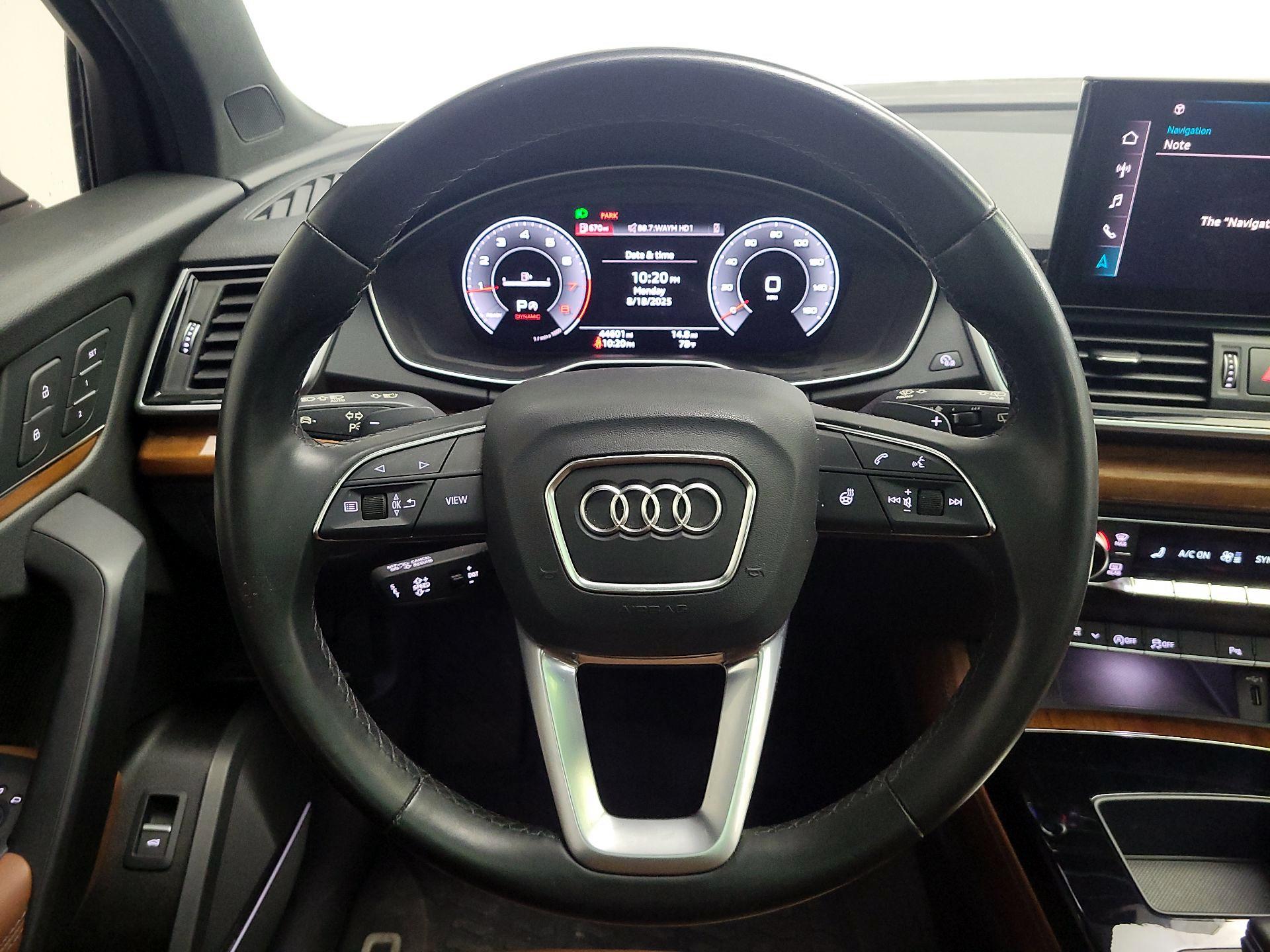 Thumbnail: 2023 Audi Q5 - 10