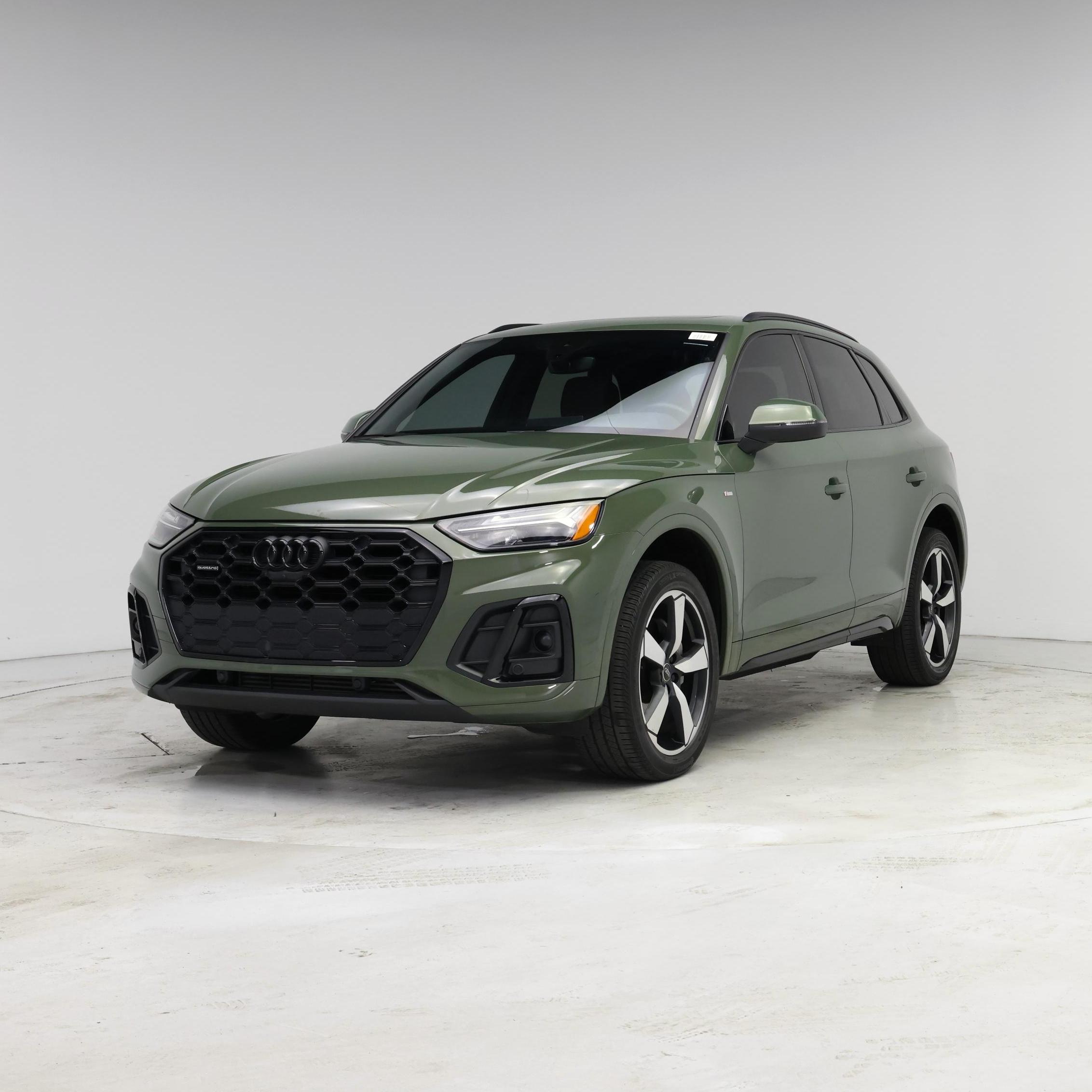 Thumbnail: 2023 Audi Q5 - 4