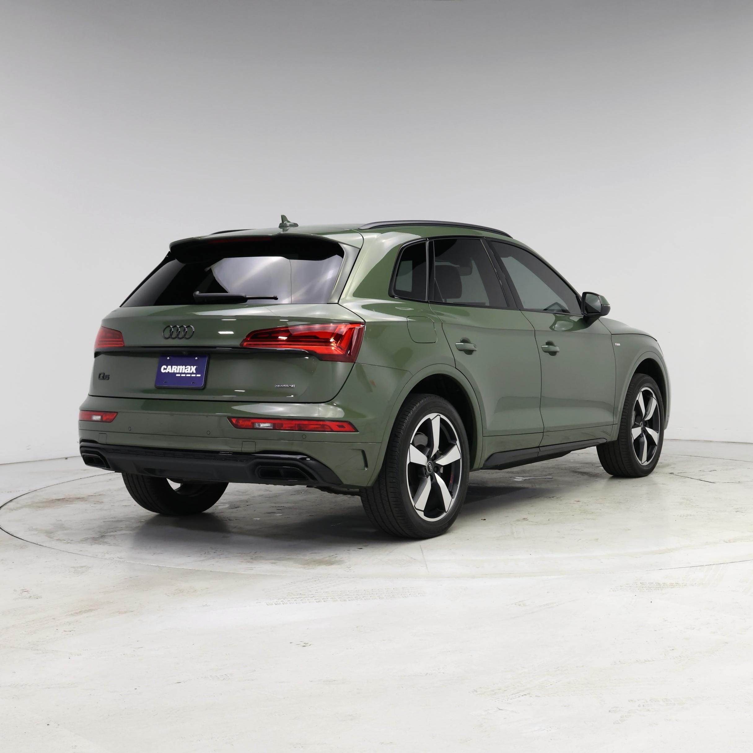 Thumbnail: 2023 Audi Q5 - 8