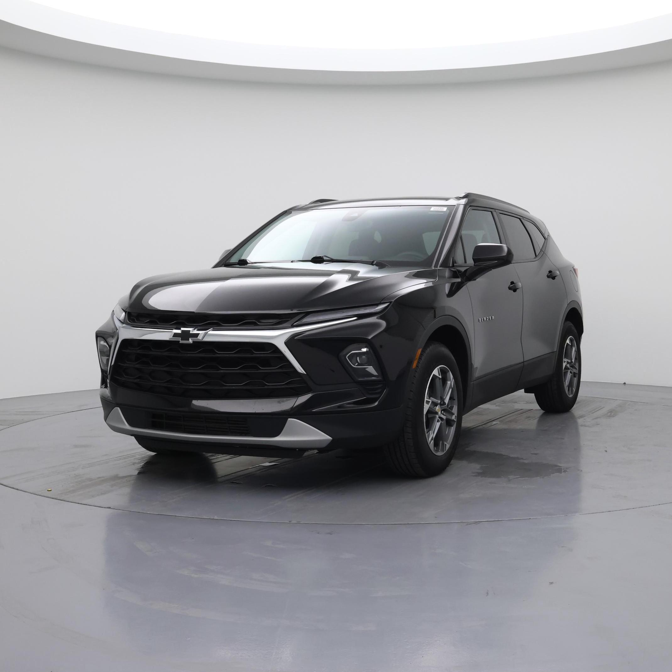 Thumbnail: 2023 Chevrolet Blazer - 4