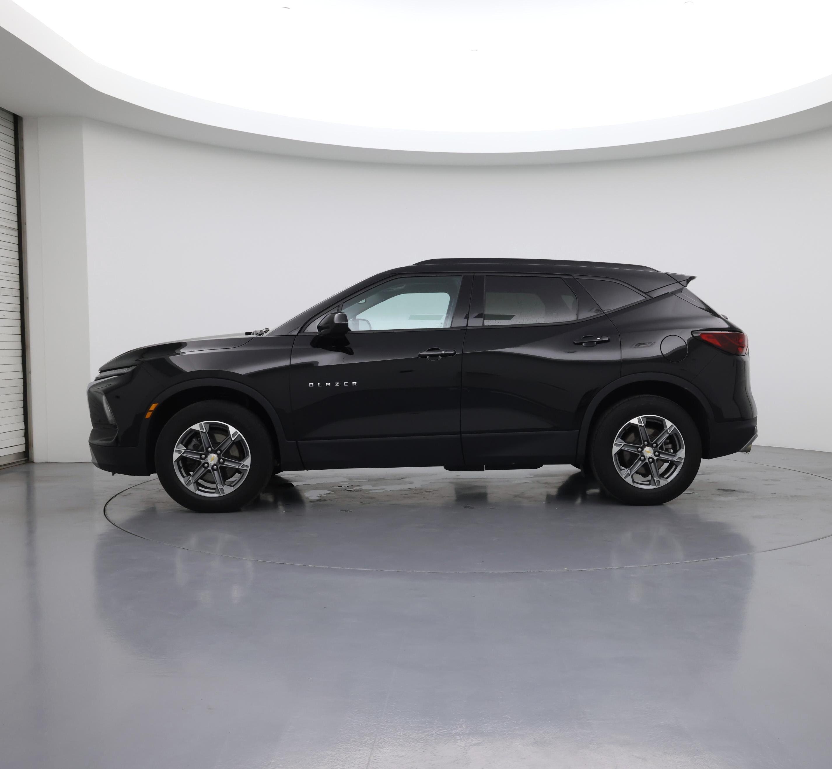 Thumbnail: 2023 Chevrolet Blazer - 3