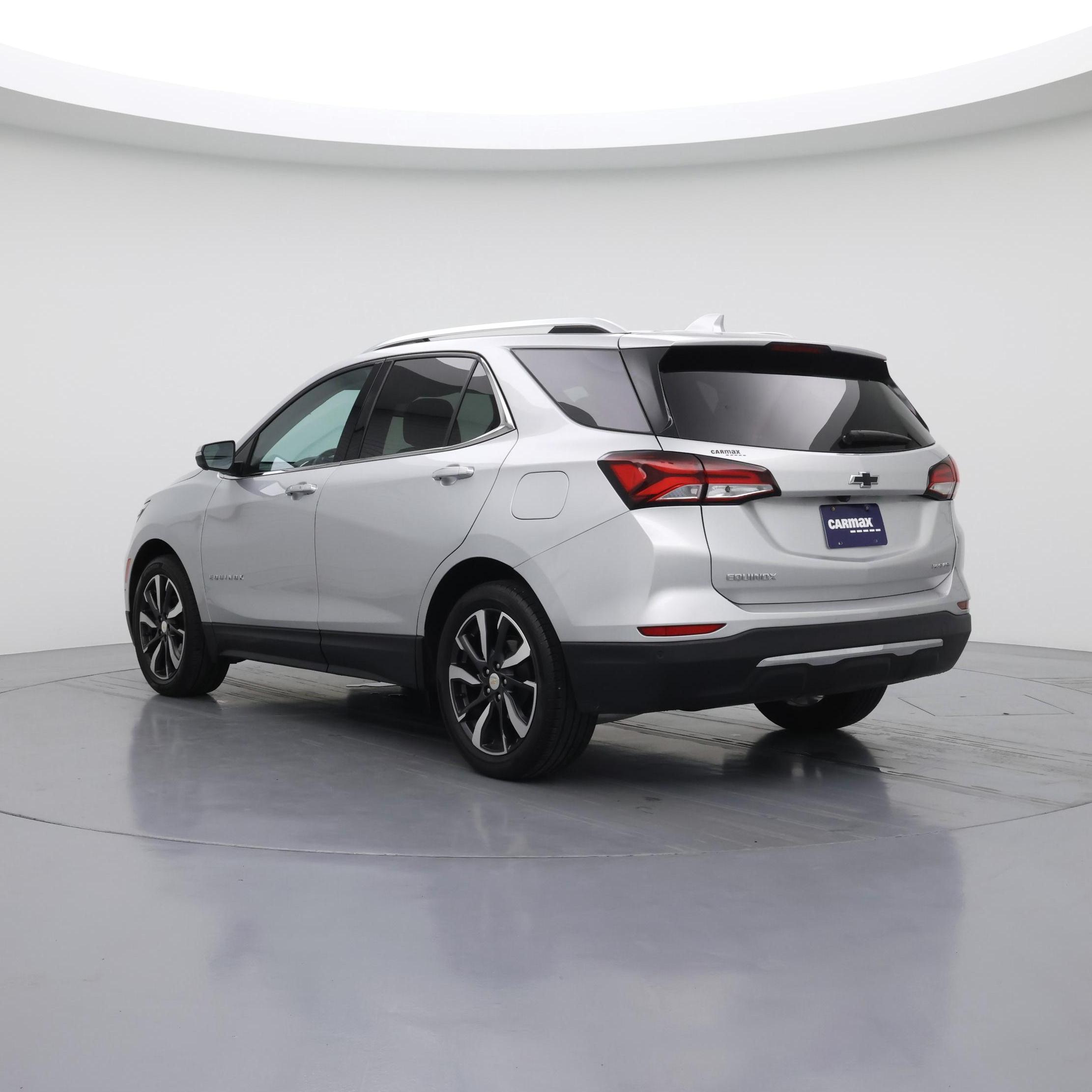 Thumbnail: 2022 Chevrolet Equinox - 2