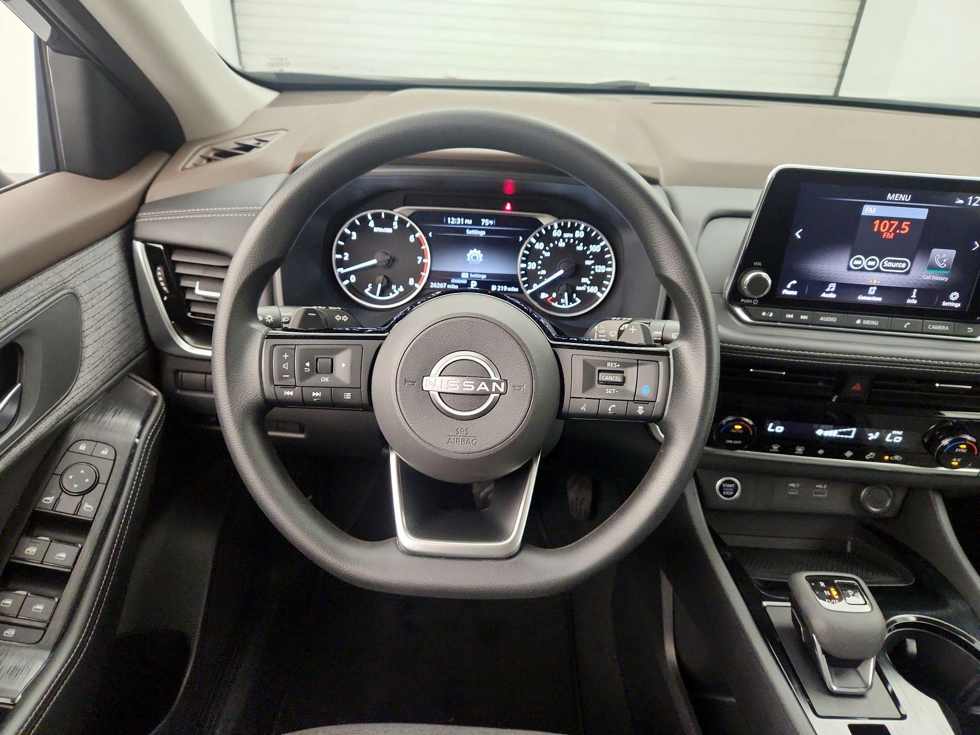 Thumbnail: 2022 Nissan Rogue - 10