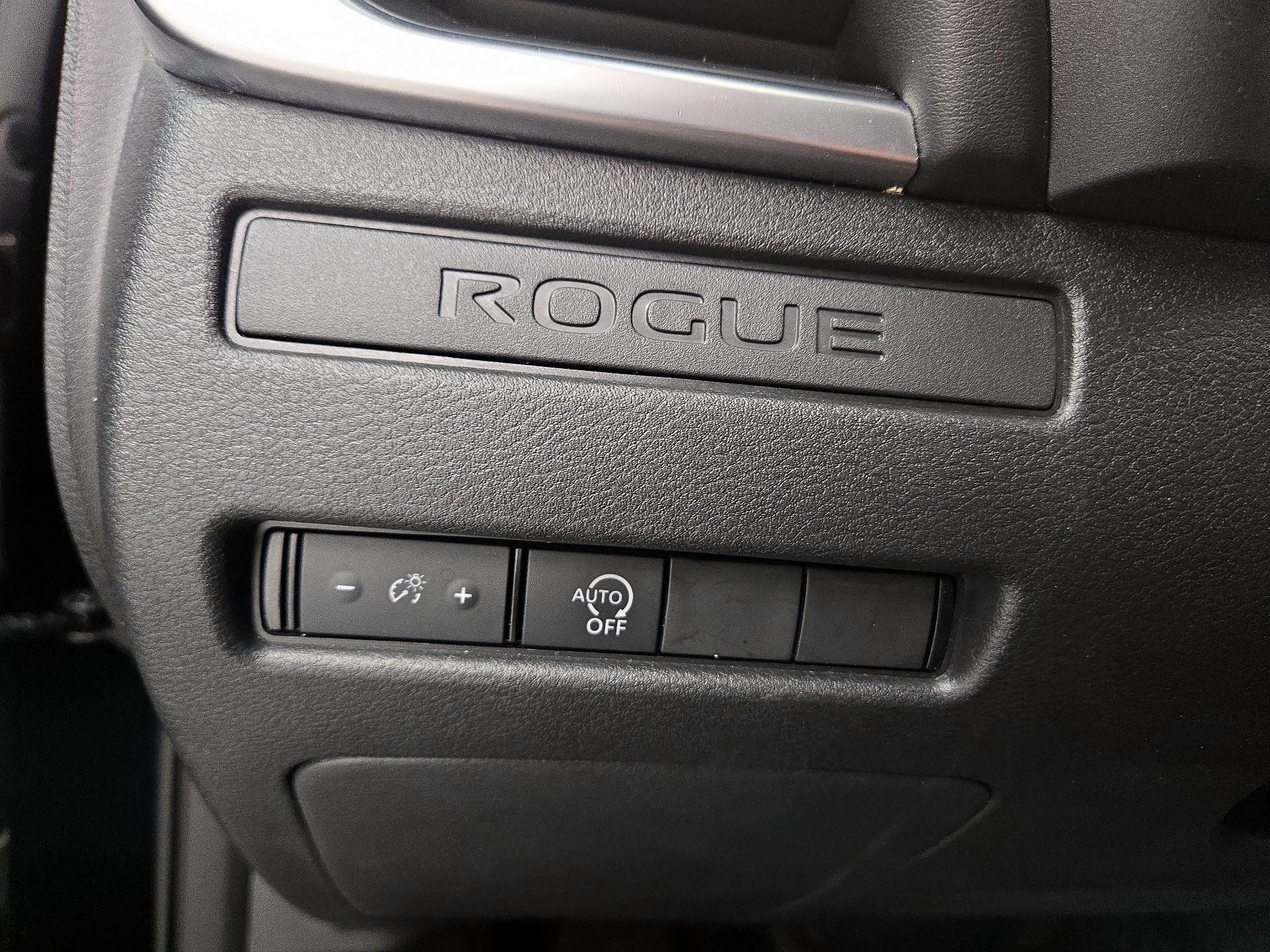 Thumbnail: 2023 Nissan Rogue - 13