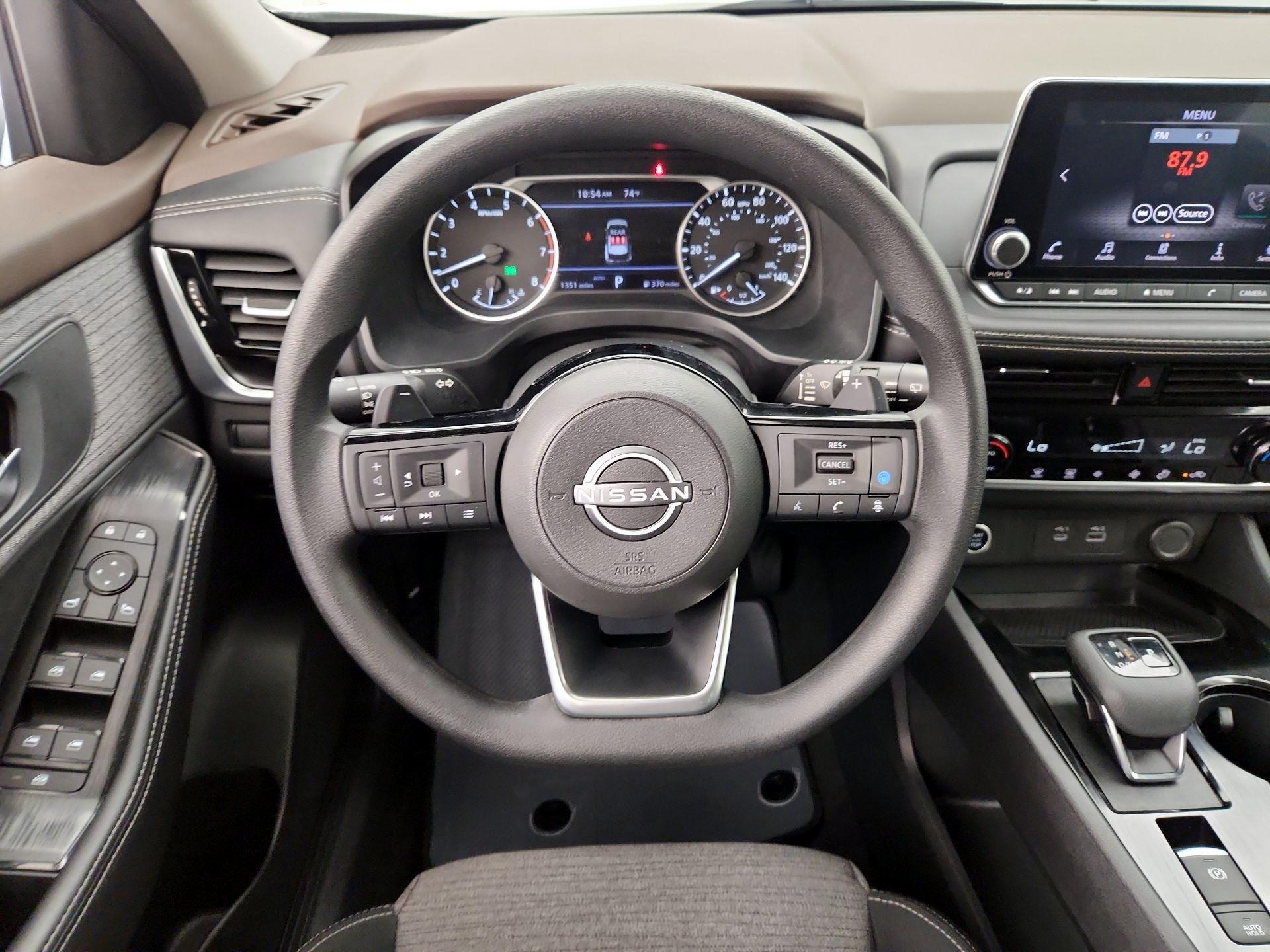 Thumbnail: 2023 Nissan Rogue - 10