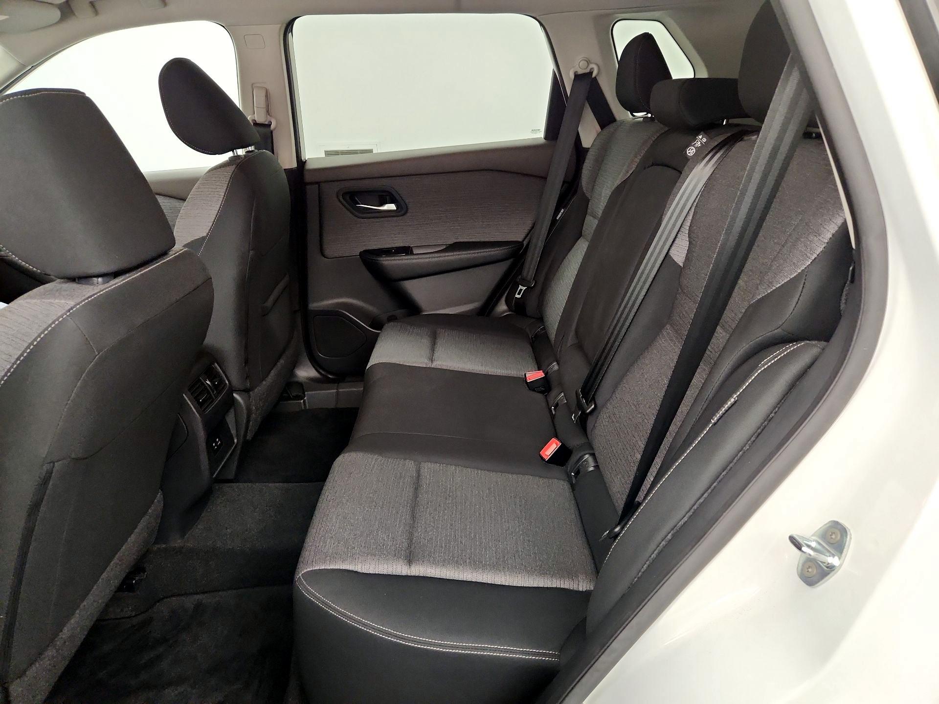 Thumbnail: 2023 Nissan Rogue - 19