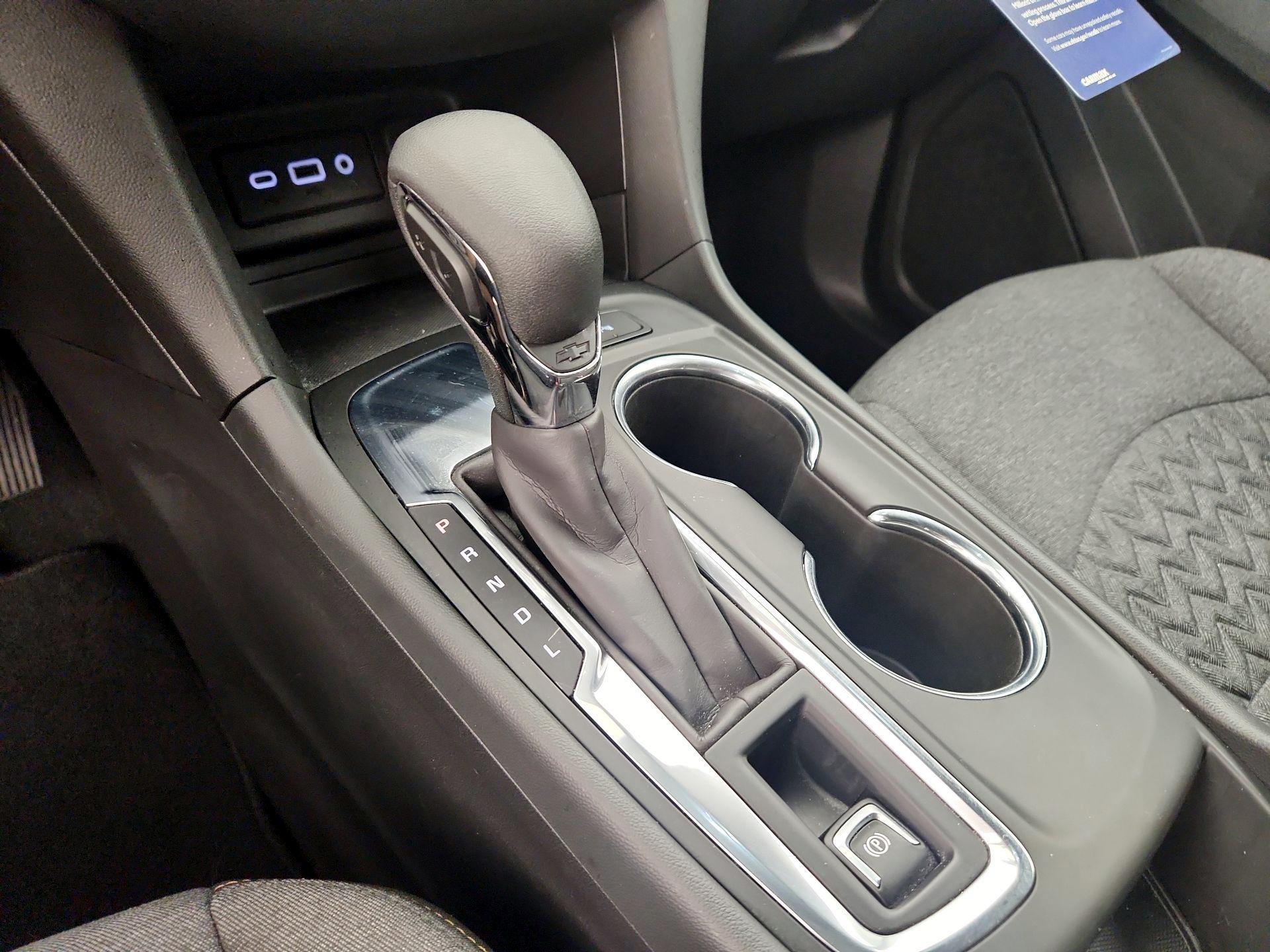 Thumbnail: 2022 Chevrolet Equinox - 17
