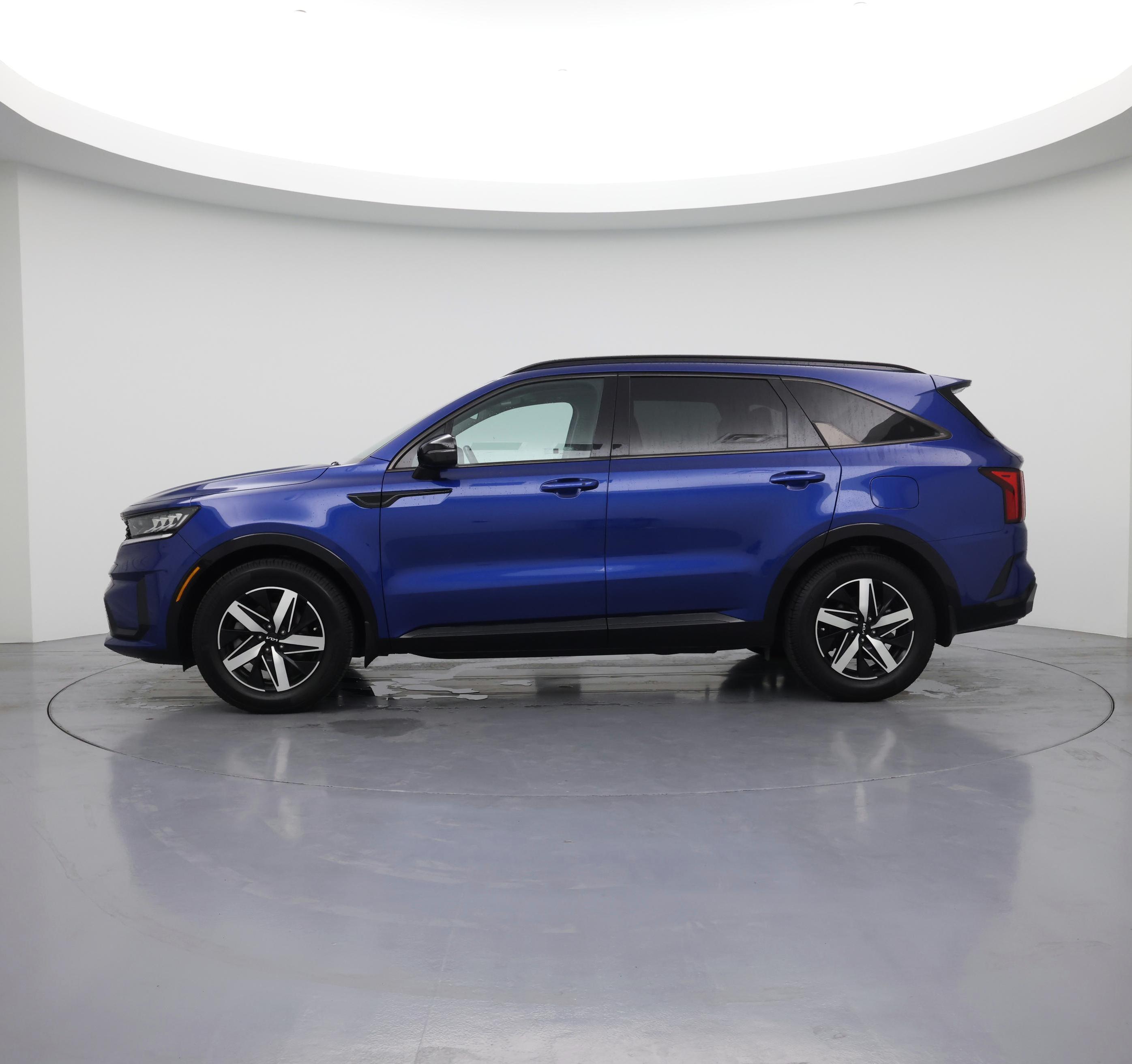 Thumbnail: 2022 Kia Sorento - 3