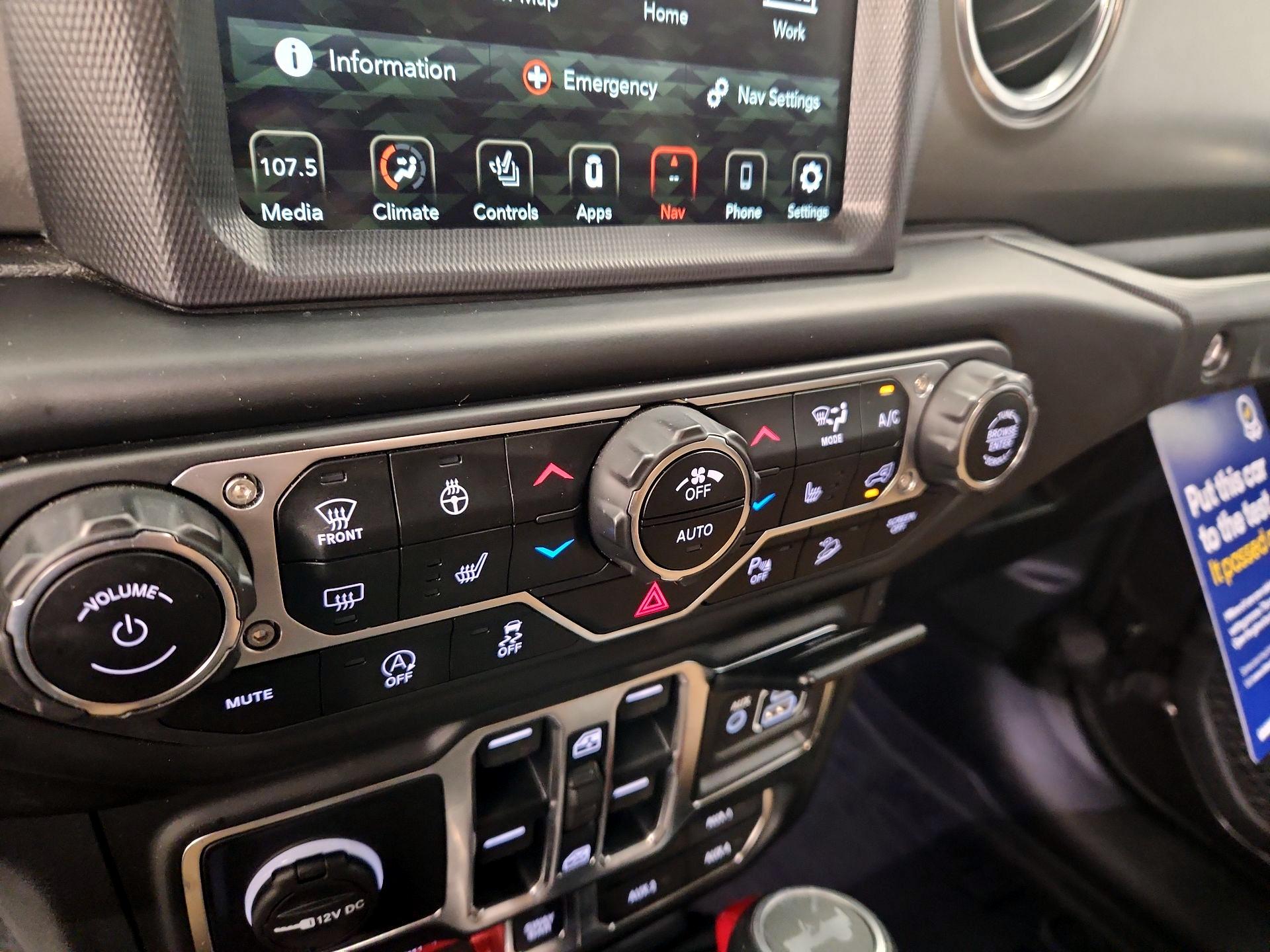 Thumbnail: 2020 Jeep Wrangler - 17