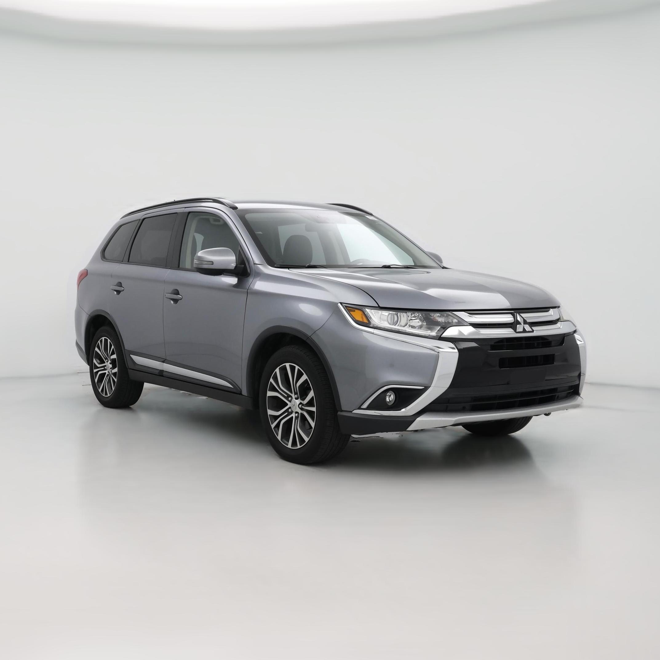 Thumbnail: 2016 Mitsubishi Outlander - 1