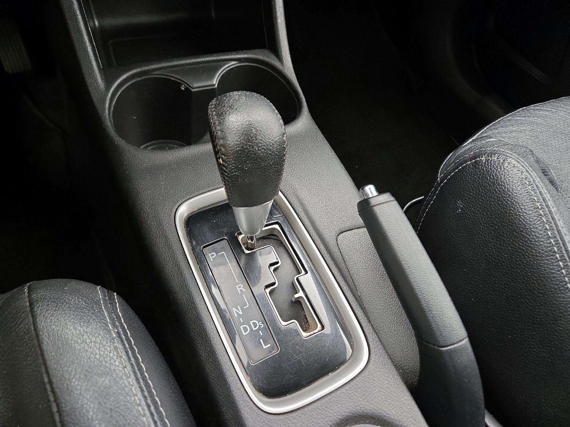 Thumbnail: 2016 Mitsubishi Outlander - 17