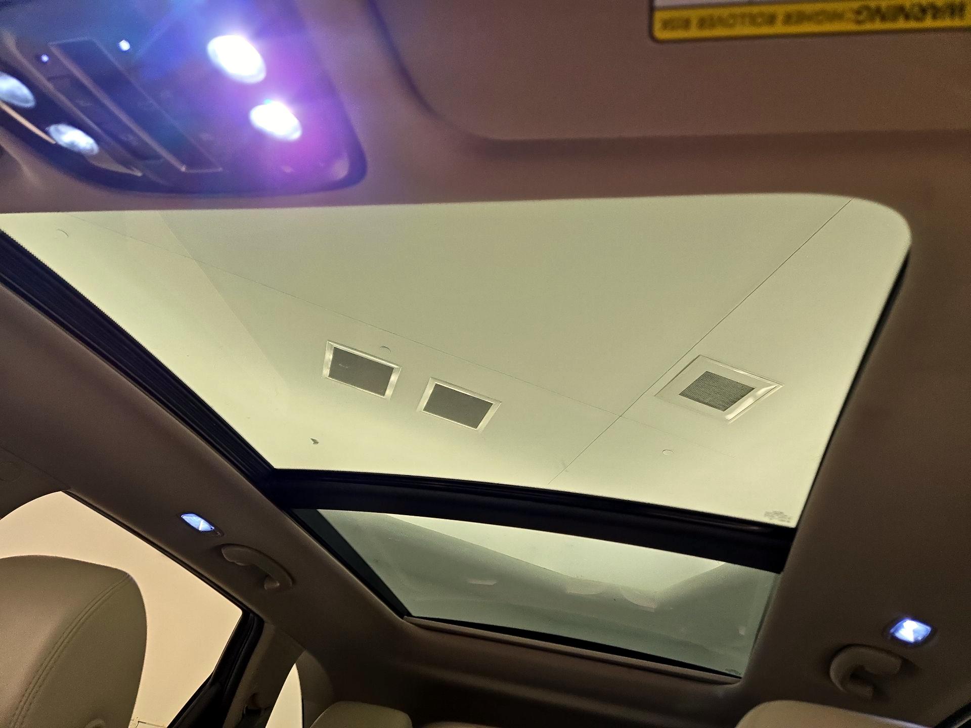 Thumbnail: 2020 Kia Sorento - 19