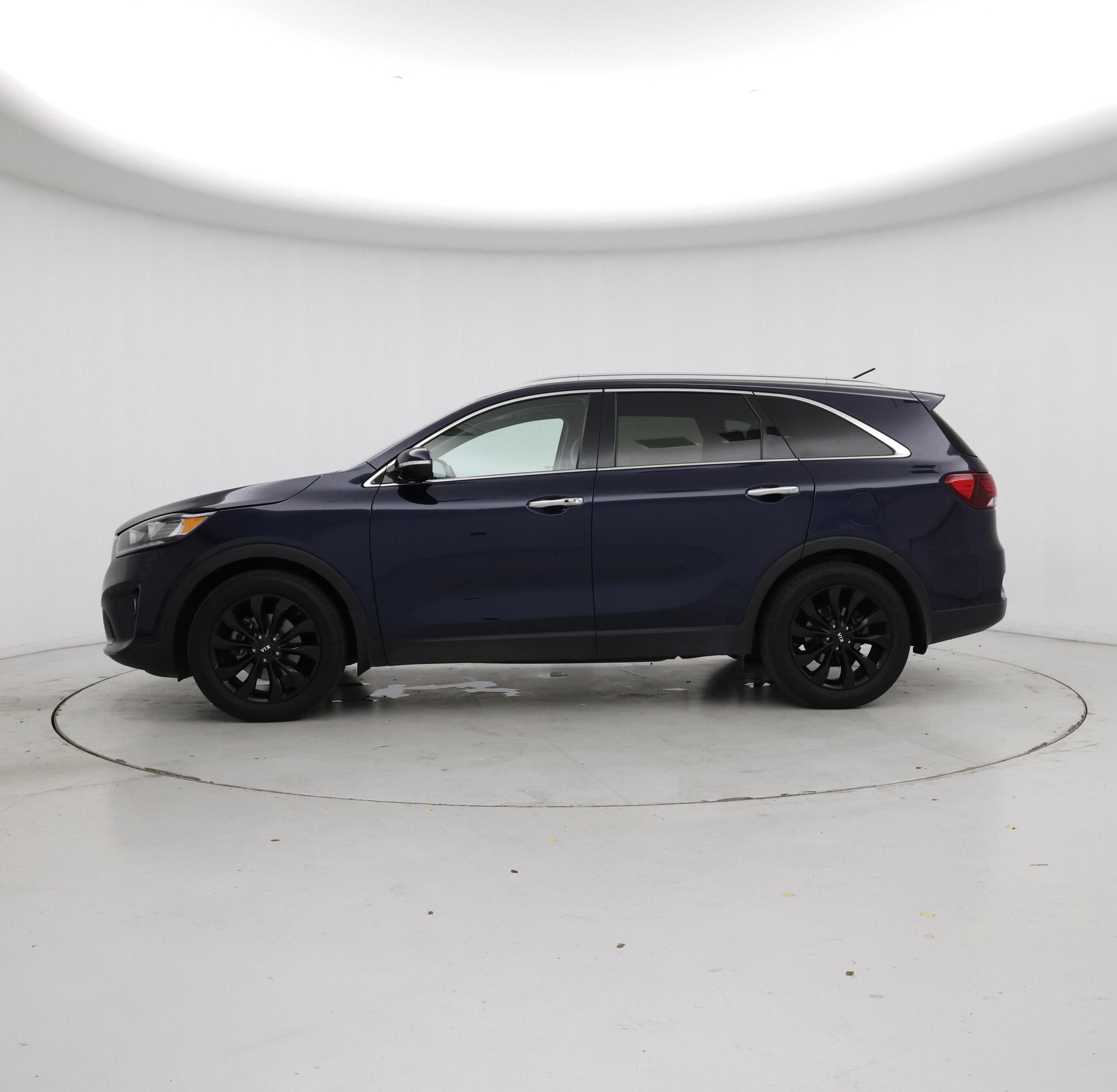 Thumbnail: 2020 Kia Sorento - 3