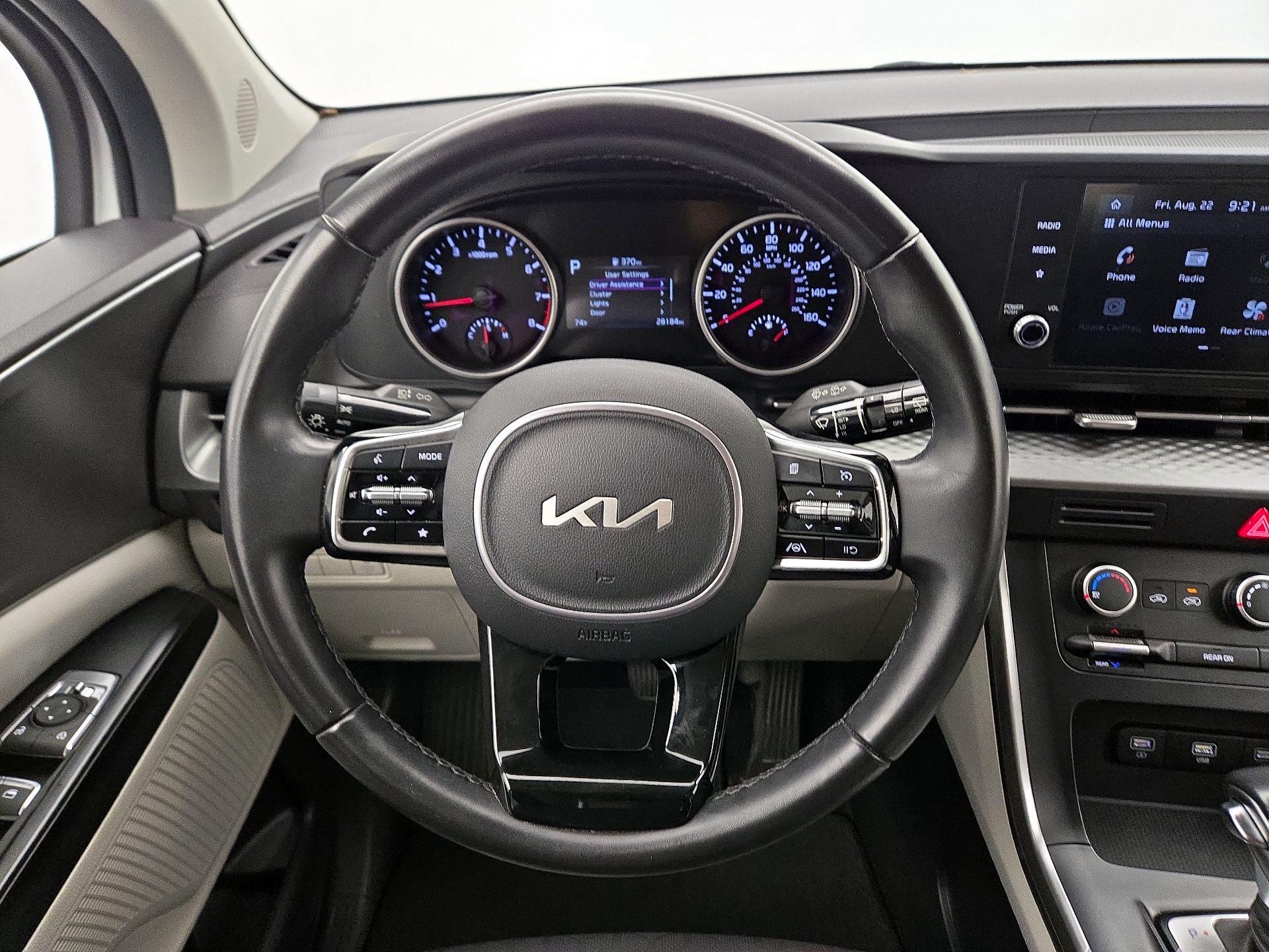 Thumbnail: 2022 Kia Carnival - 10