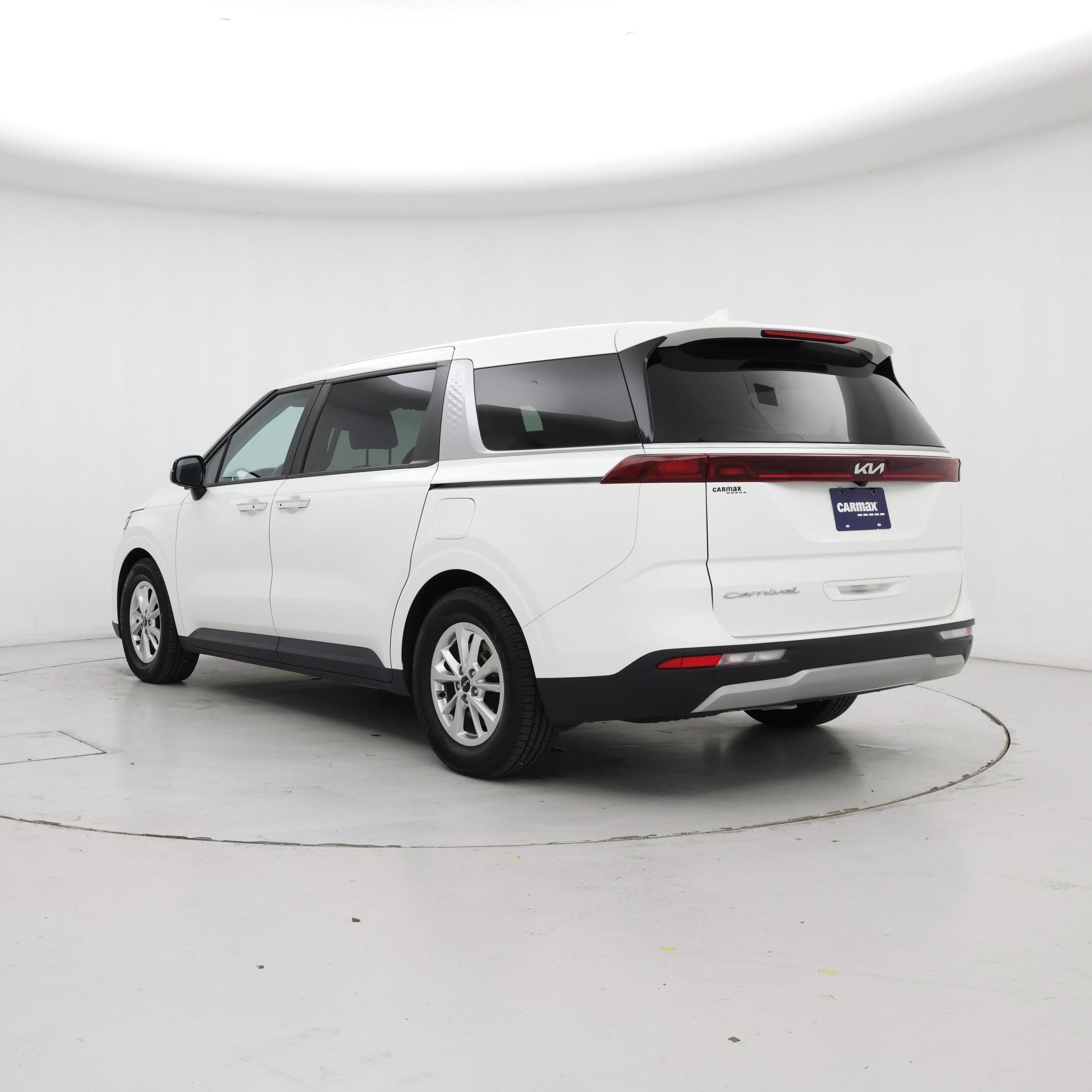 Thumbnail: 2022 Kia Carnival - 2
