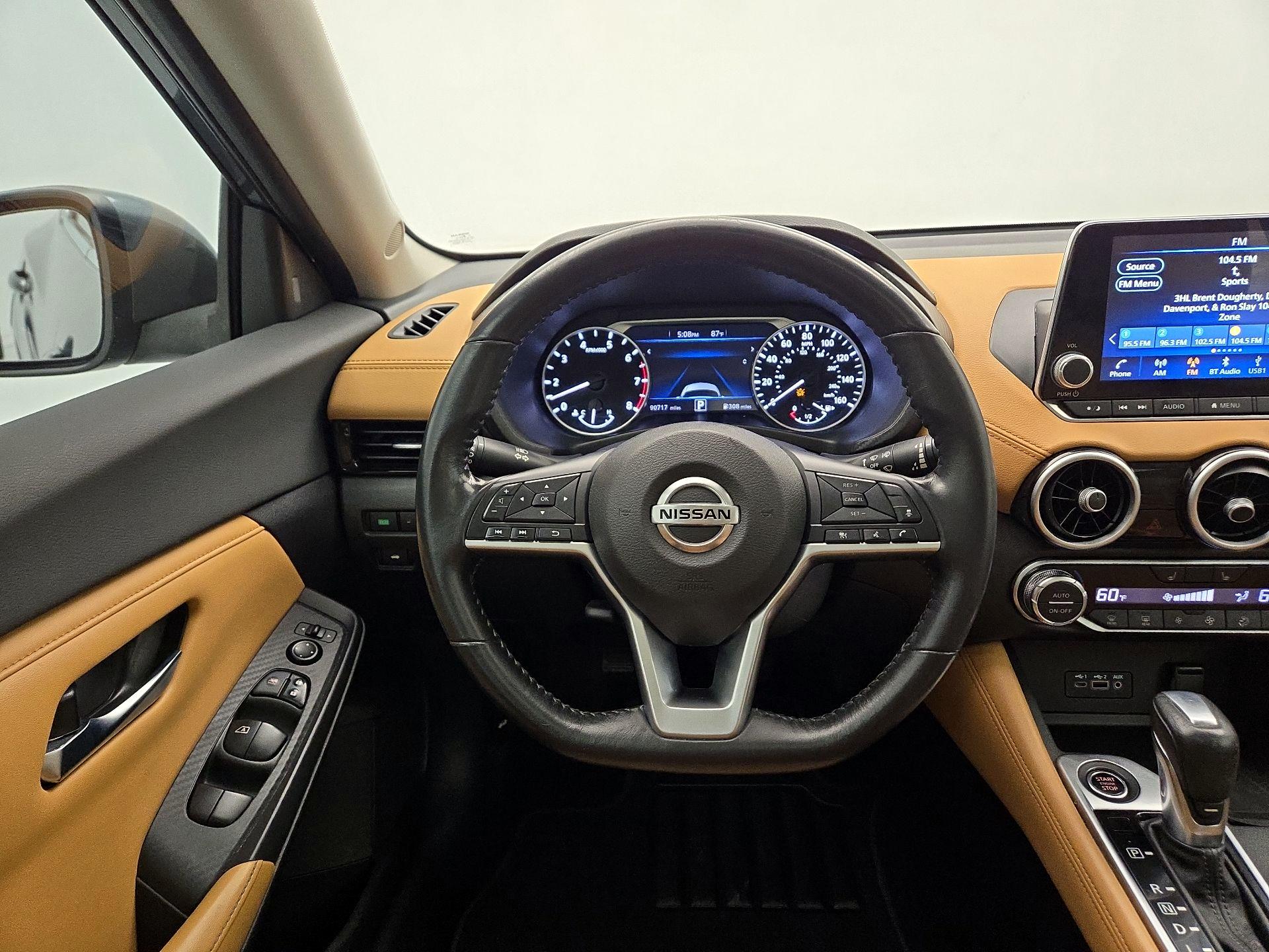 Thumbnail: 2021 Nissan Sentra - 10